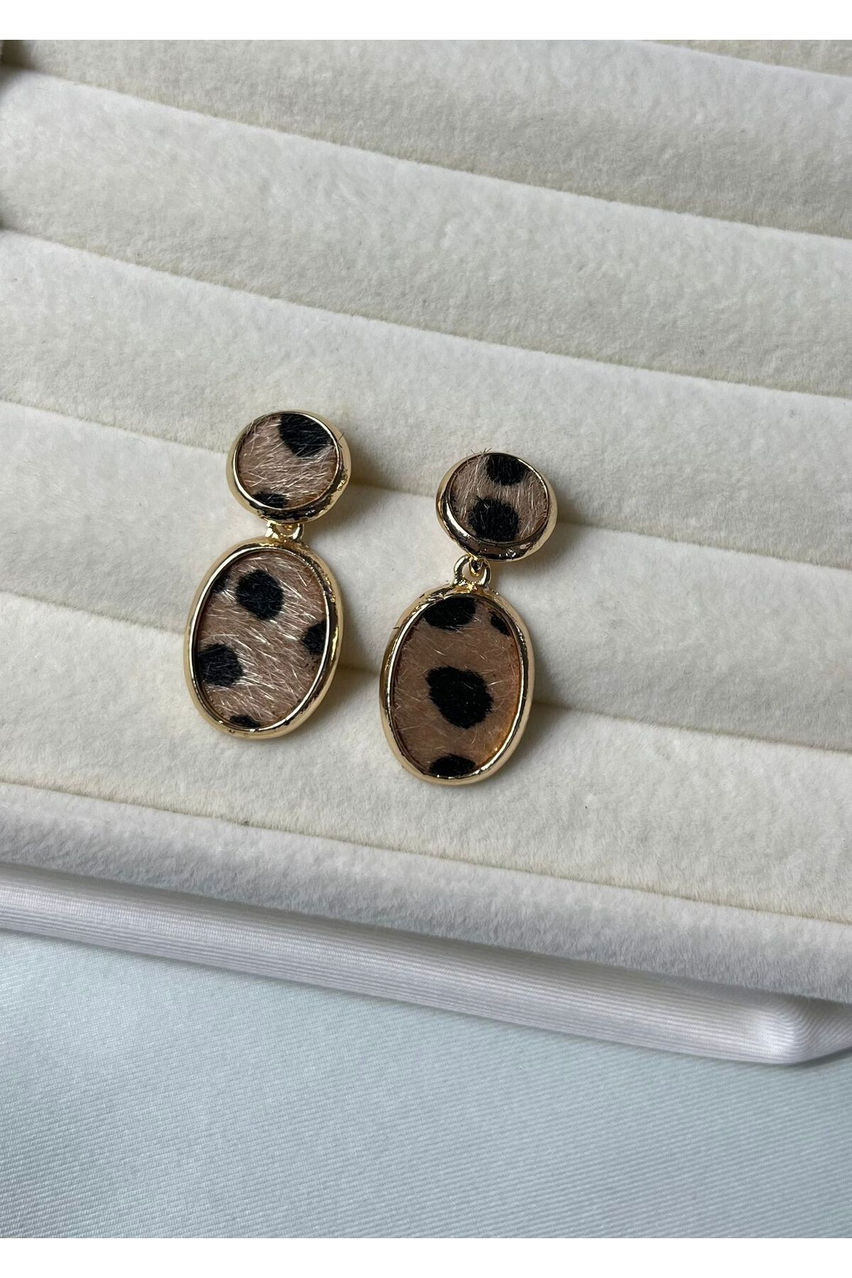 Orvix Accessories GOLD LEOPAR MOTİFLİ SALLANTILI KADIN KÜPE YAZLIK KÜPE VİNTAGE KÜPE ABİYE KÜPE