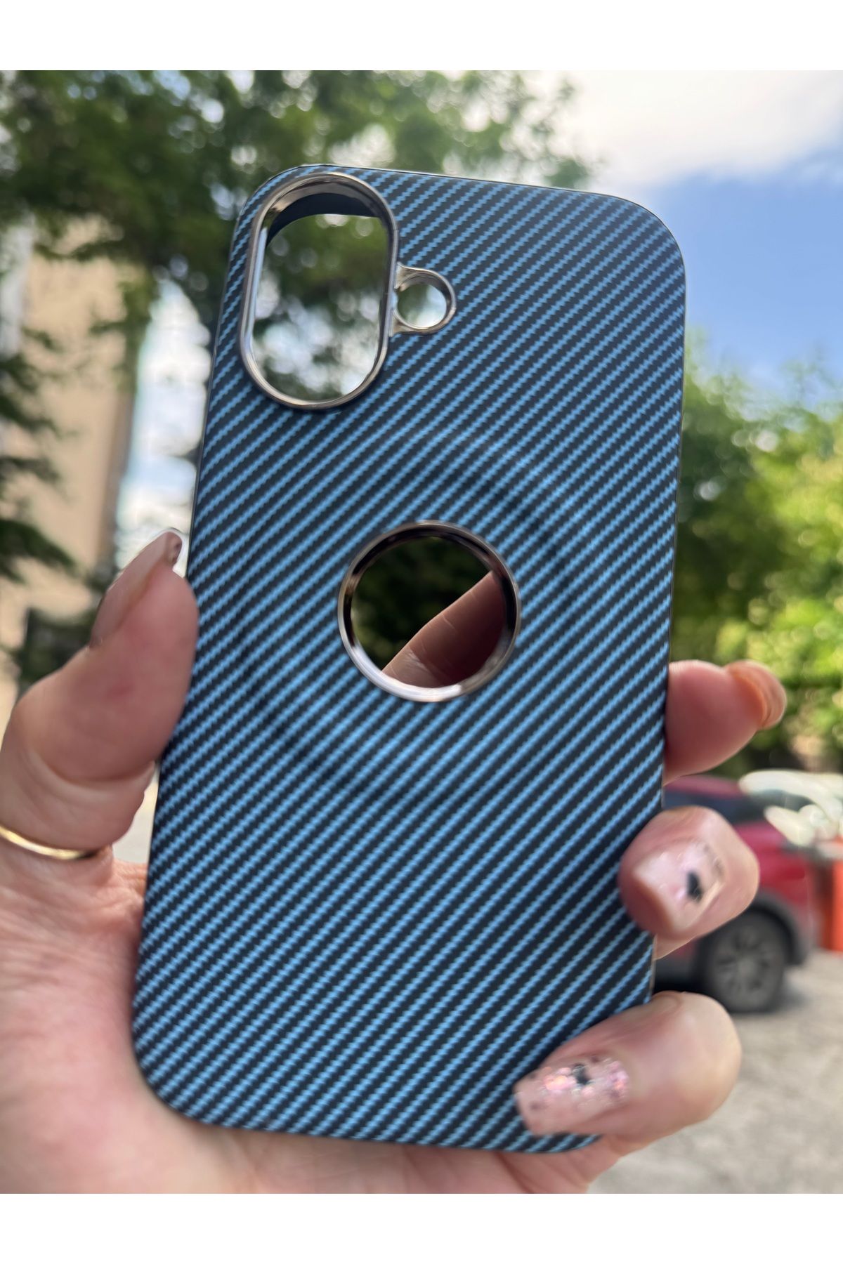 DÜNYA AKSESUAR iPhone 16 uyumlu sert megsafe şarj darbeye düşmeye dayanaklı koruyucu silikon kılıf