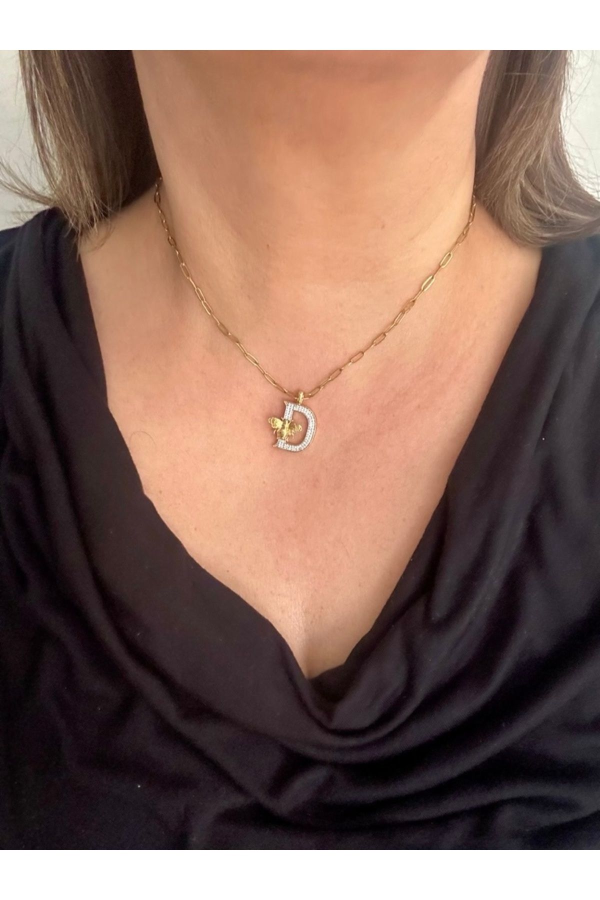 ALS Tasarım Dünyası Kadın Çelik Gold Renk İç İçe Geçirmeli Zincir Ucu A Harf Zirkon Taşlı Kenarı Arı Kolye 40+5 Cm