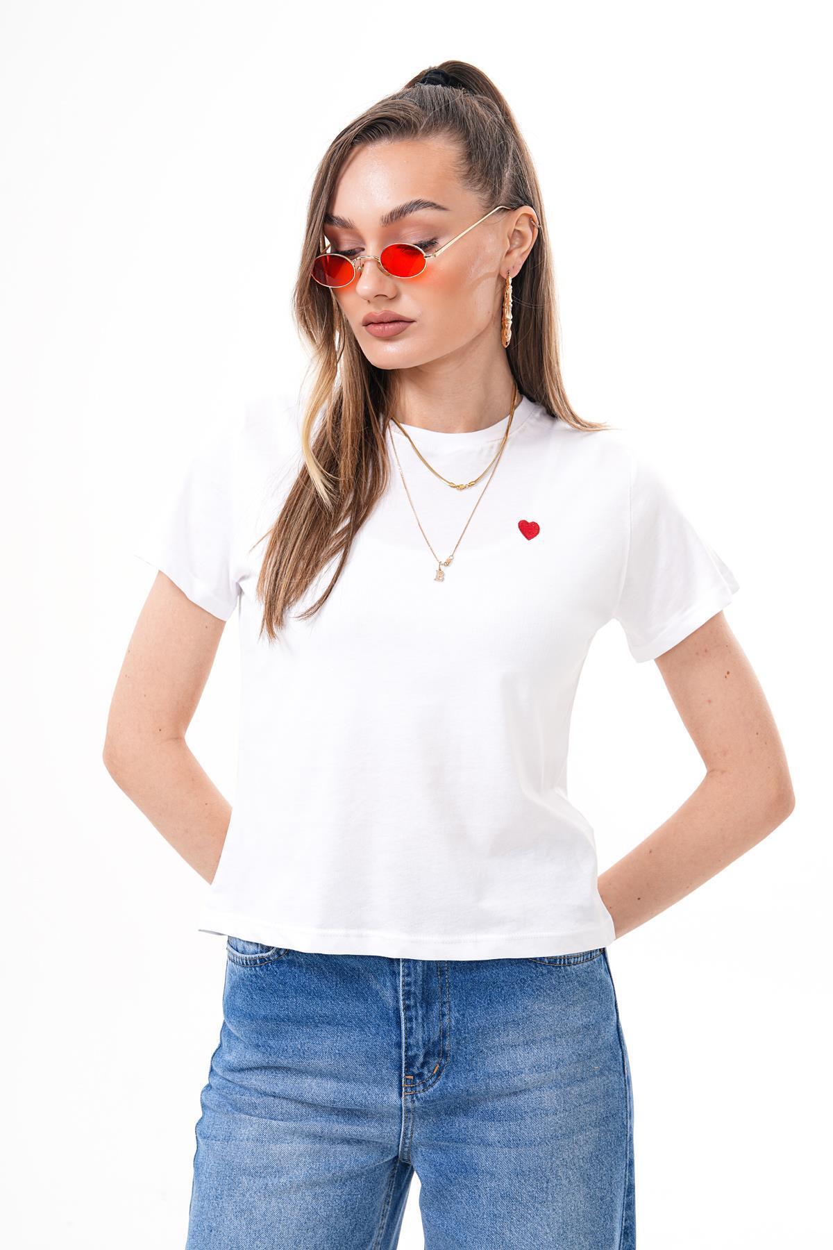 ŞİMAL-Women's Heart Embroidery Detailed Casual T-Shirt 250436 - 3