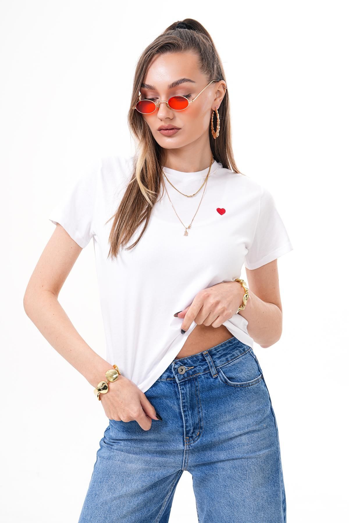 ŞİMAL-Women's Heart Embroidery Detailed Casual T-Shirt 250436 - 4