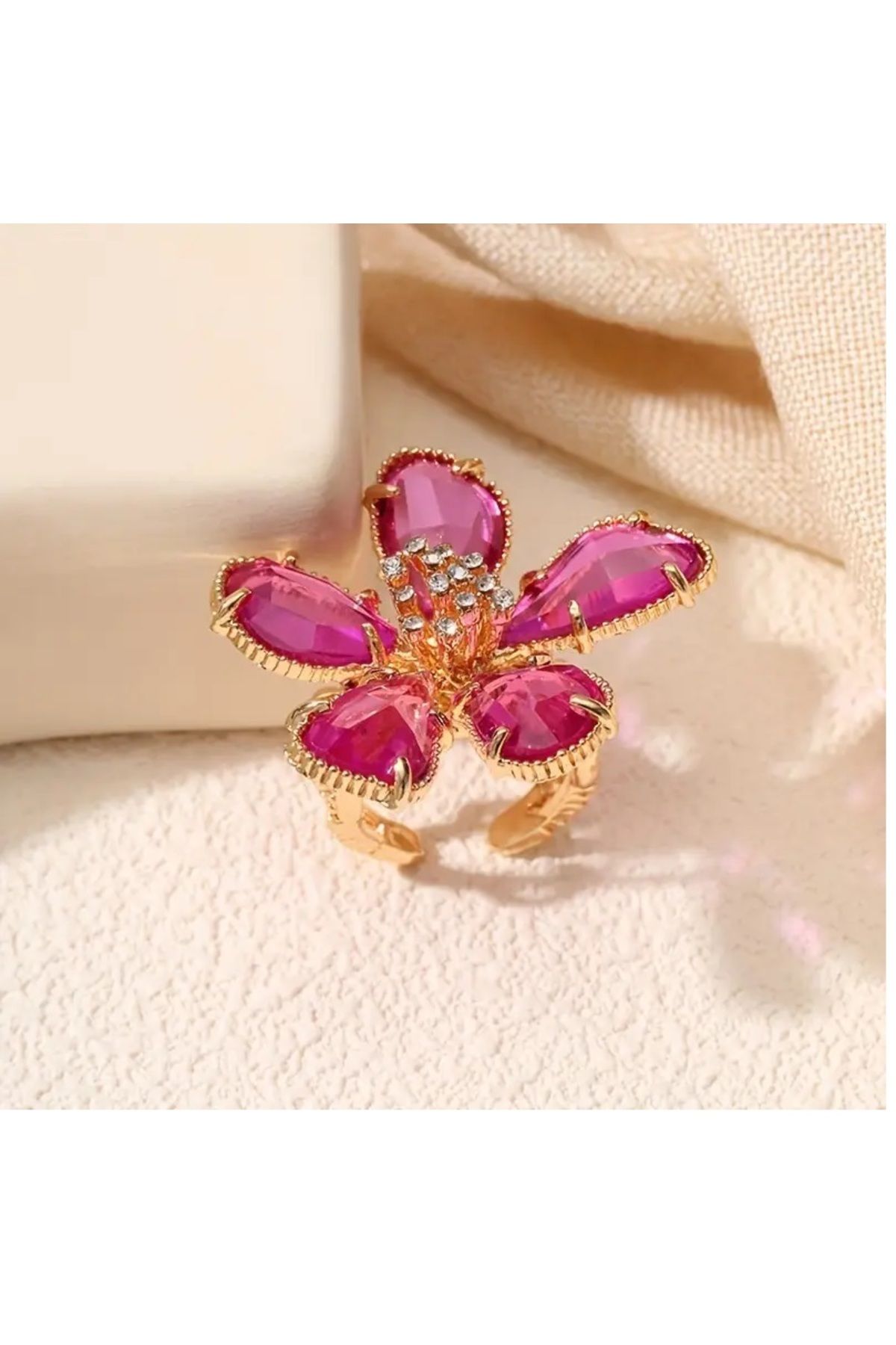 mos&more Gold Mor Reçine Çiçek Ayarlanabilir Yüzük, (4cm)