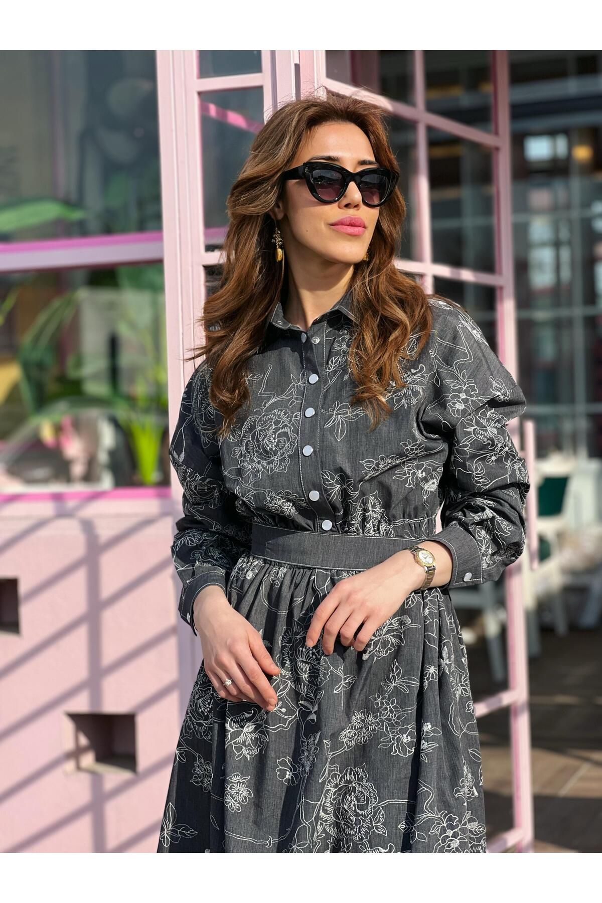 AZEYFA CLANDE SİYAH FLORAL DENİM ELBİSE