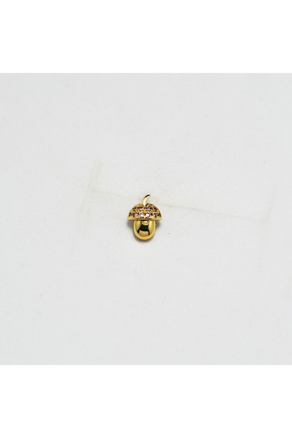 Piercing by Sever PALAMUT ÇELİK PIERCING… GÜMÜŞ/SILVER RENKLİ ve ŞEFFAF TAŞLI (TARGUS HELIX CONCH FLAT)