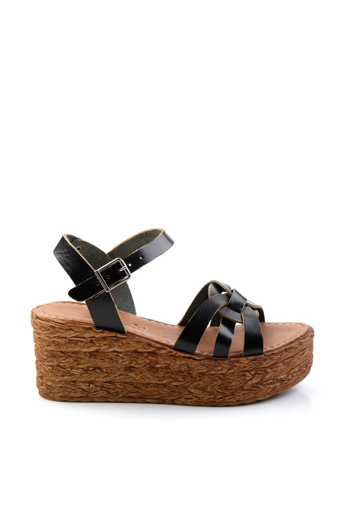 Bambi Siyah Leather Kadın Sandalet K05197003803
