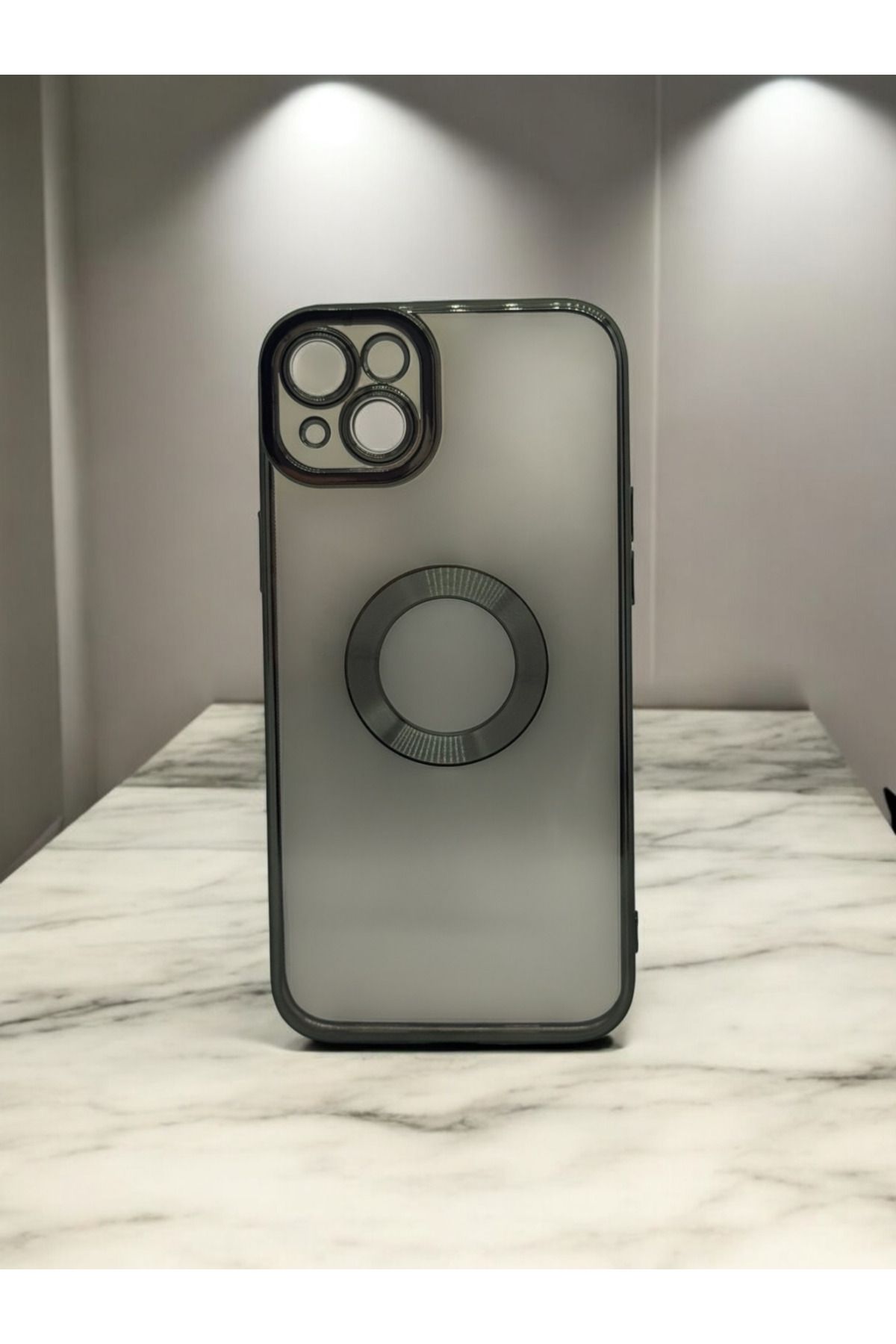 DUBİGOLD İPHONE 14 PLUS UYUMLU KAMERA KORUMALI LOGO GÖSTEREN OMEGA KILIF