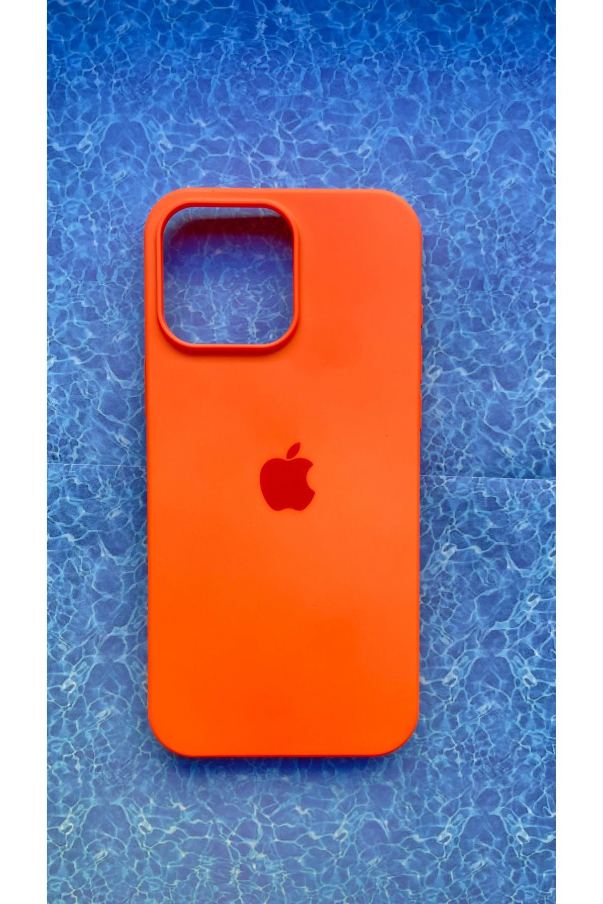 BCNCASE IPHONE 13-14 LOGOLU İLE UYUMLU LANSMAN SİLİKON İÇİ KADİFE KAPAK KILIF