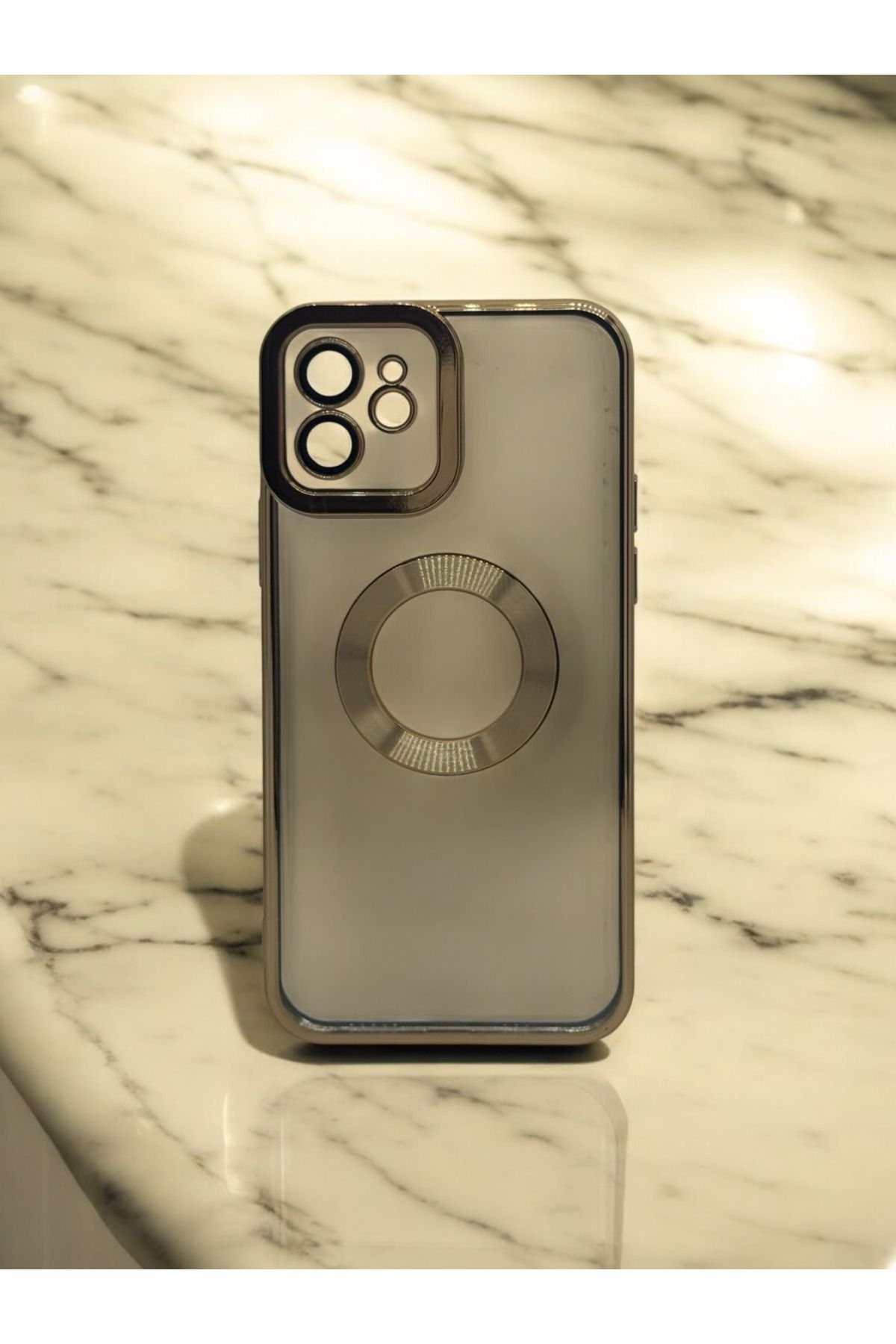 DUBİGOLD İPHONE 12 UYUMLU KAMERA KORUMALI LOGO GÖSTEREN OMEGA KILIF