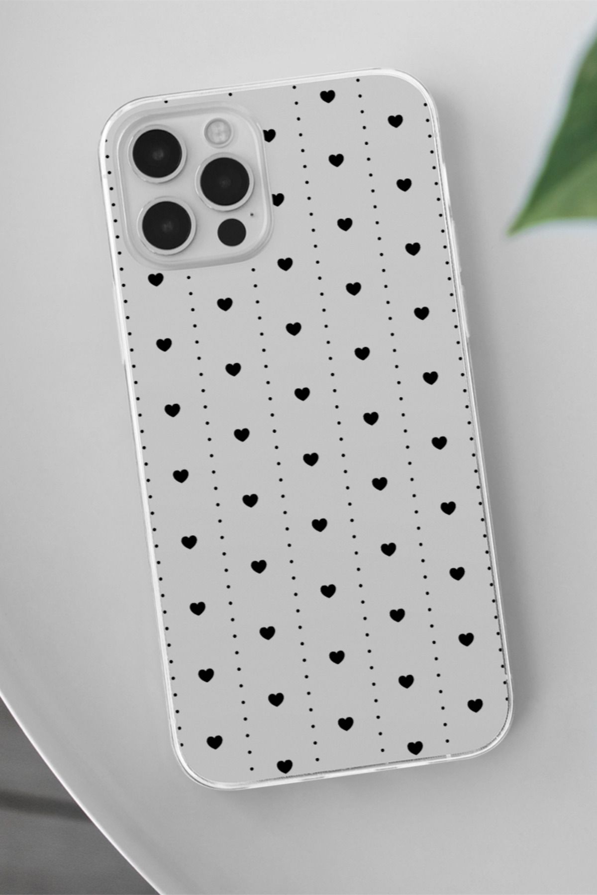 SHOWLIGHT Xiaomi 15 Pro Uyumlu Mini Siyah Kalpler Tasarımlı Premium Telefon Kılıfı