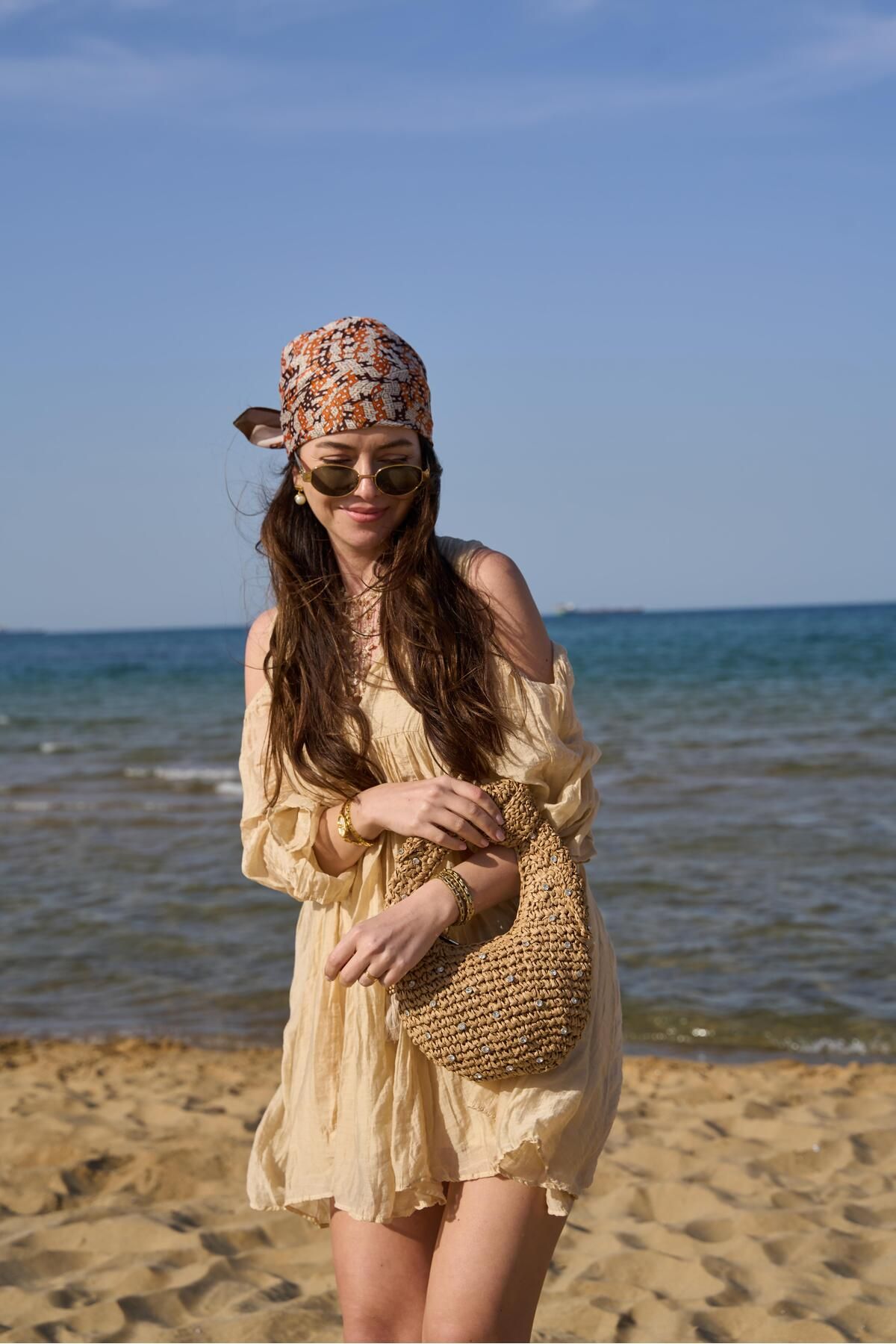 Tina İstanbul El Örgüsü Taşlı Mini Çanta Camel