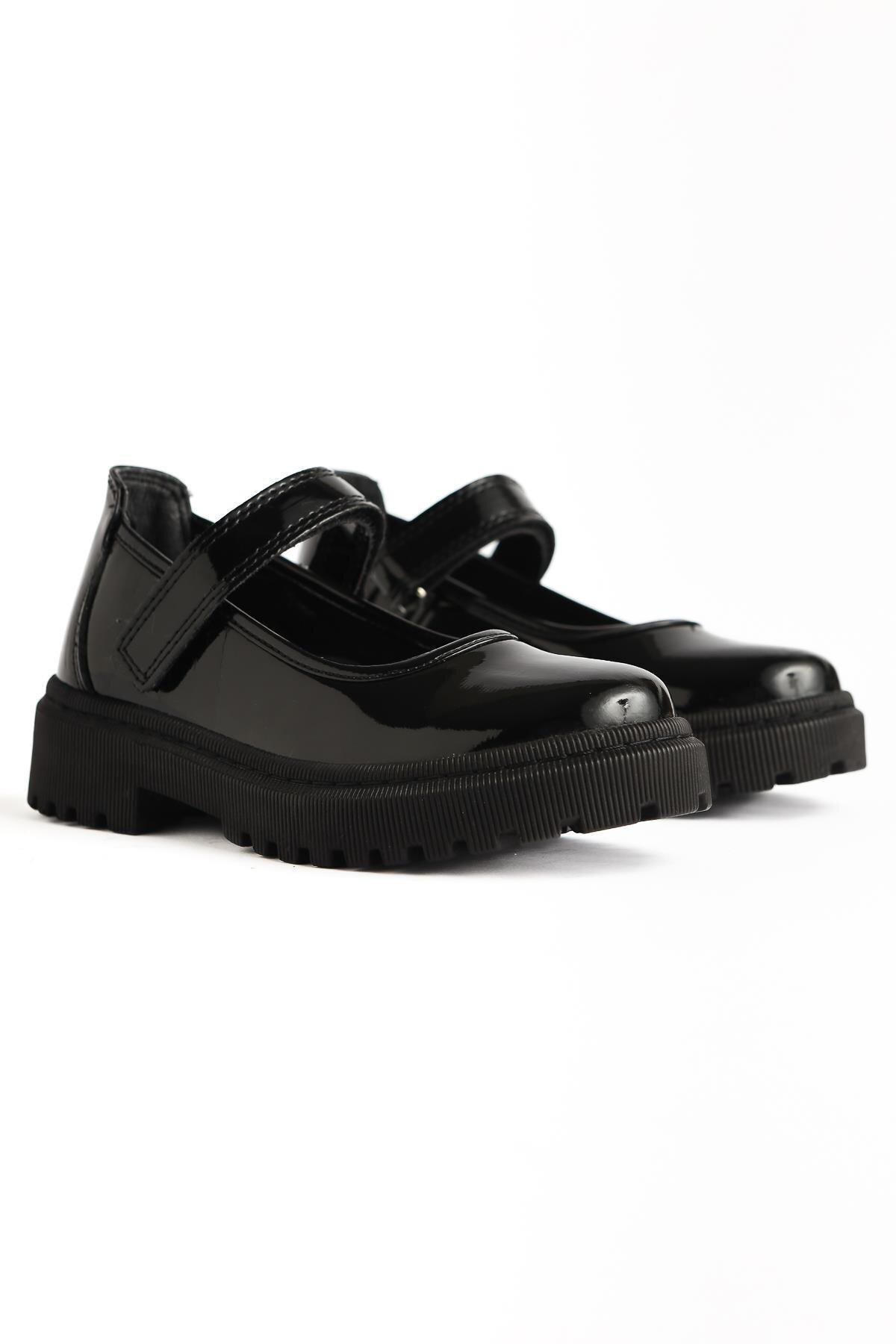 Limoya-Janina Black Patent Leather Velcro Detailed Daily Children's Shoes 2