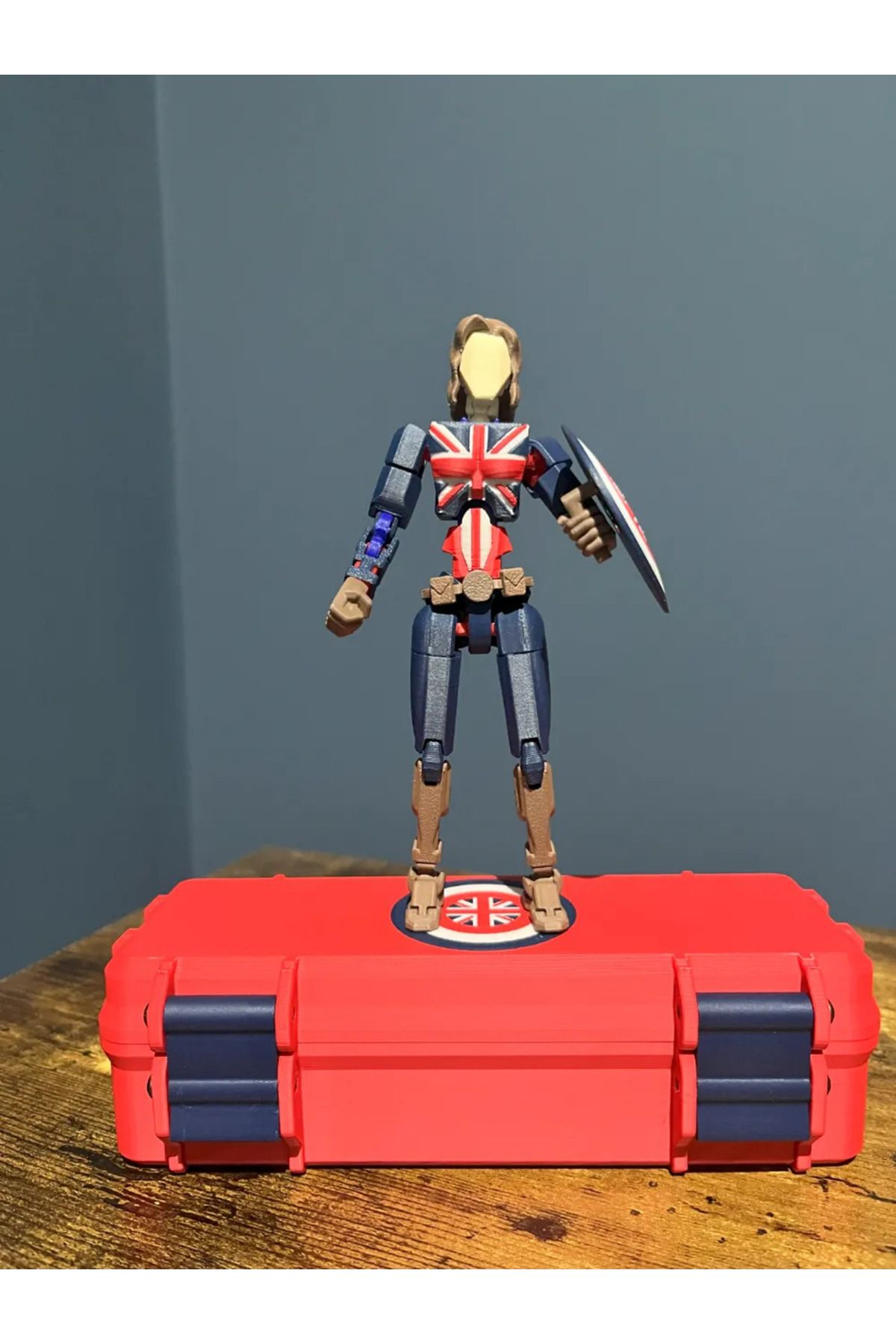 Modellio3D Dummy 13 - Captain Carter (Kutusu dahil değilidr)