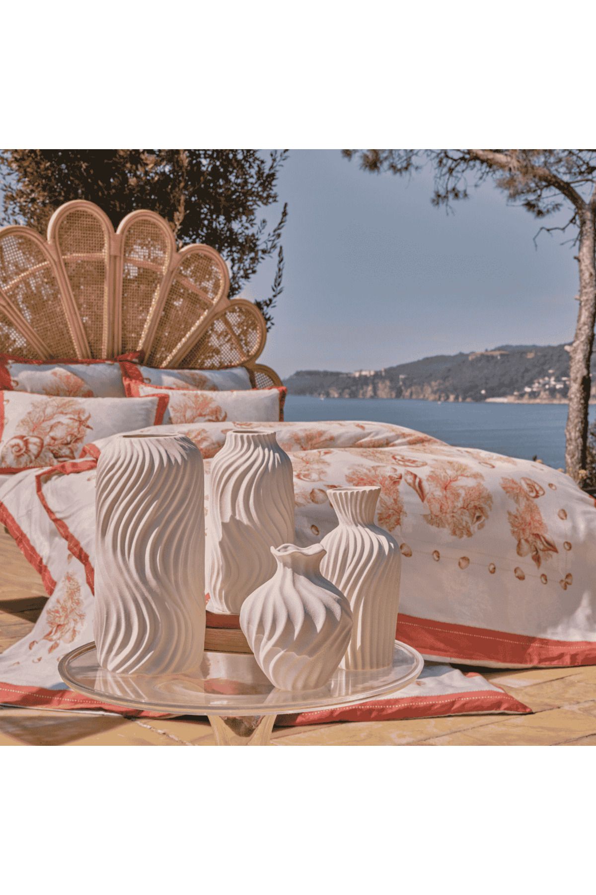 Linens Chiko 14x14x30,5 cm Vazo Beyaz