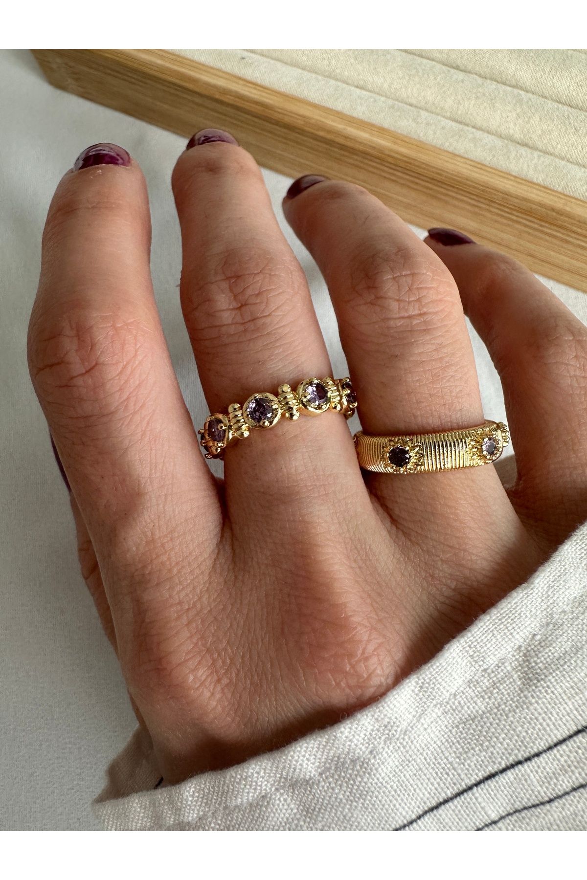 ringbox Mor Nokta Detaylı 2'li Yüzük Seti