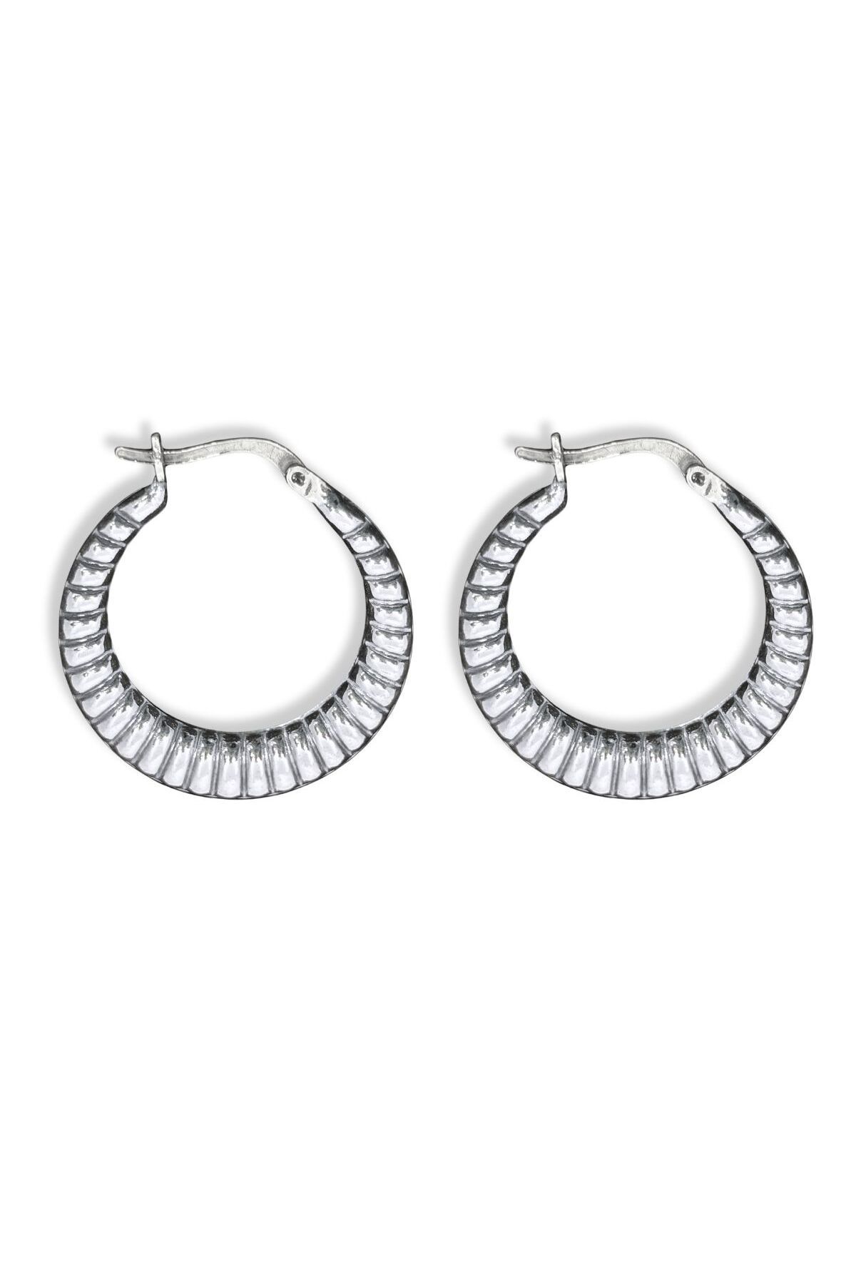 oya silver Çizgili Burgu Kadın Gümüş Halka Küpe 2.8x2.8CM