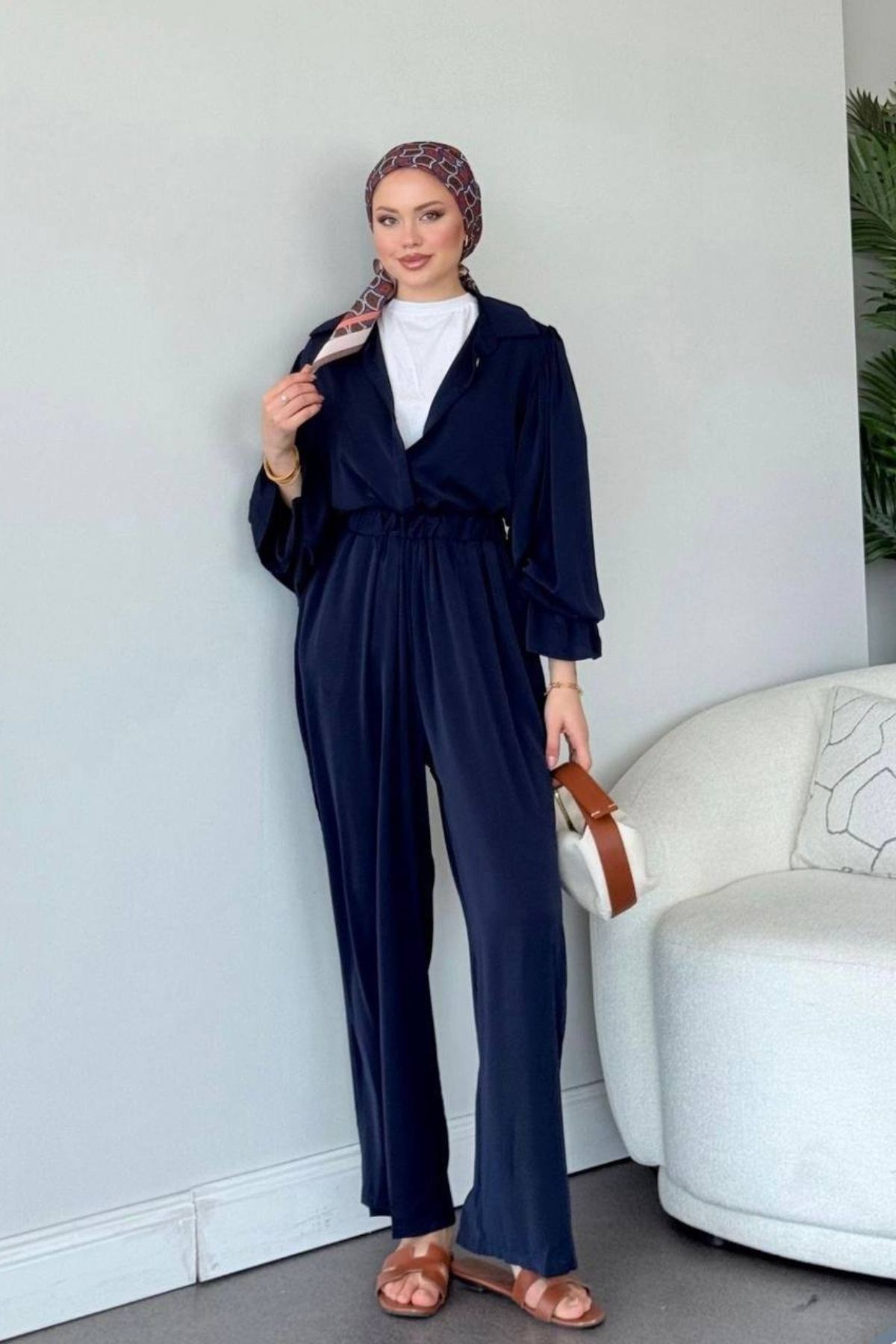 Love Fab Önden Dügmeli Büzgü Detaylı Kolları Fırfırlı Dubai Krep Tesettür Tulum
