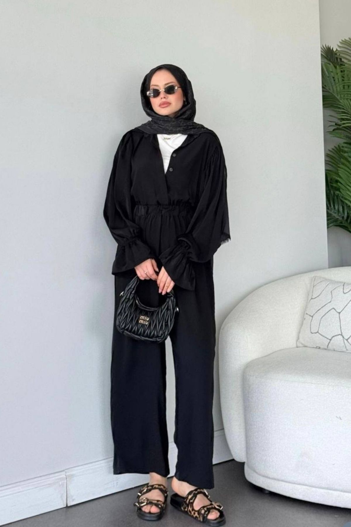 Love Fab Önden Dügmeli Büzgü Detaylı Kolları Fırfırlı Dubai Krep Tesettür Tulum