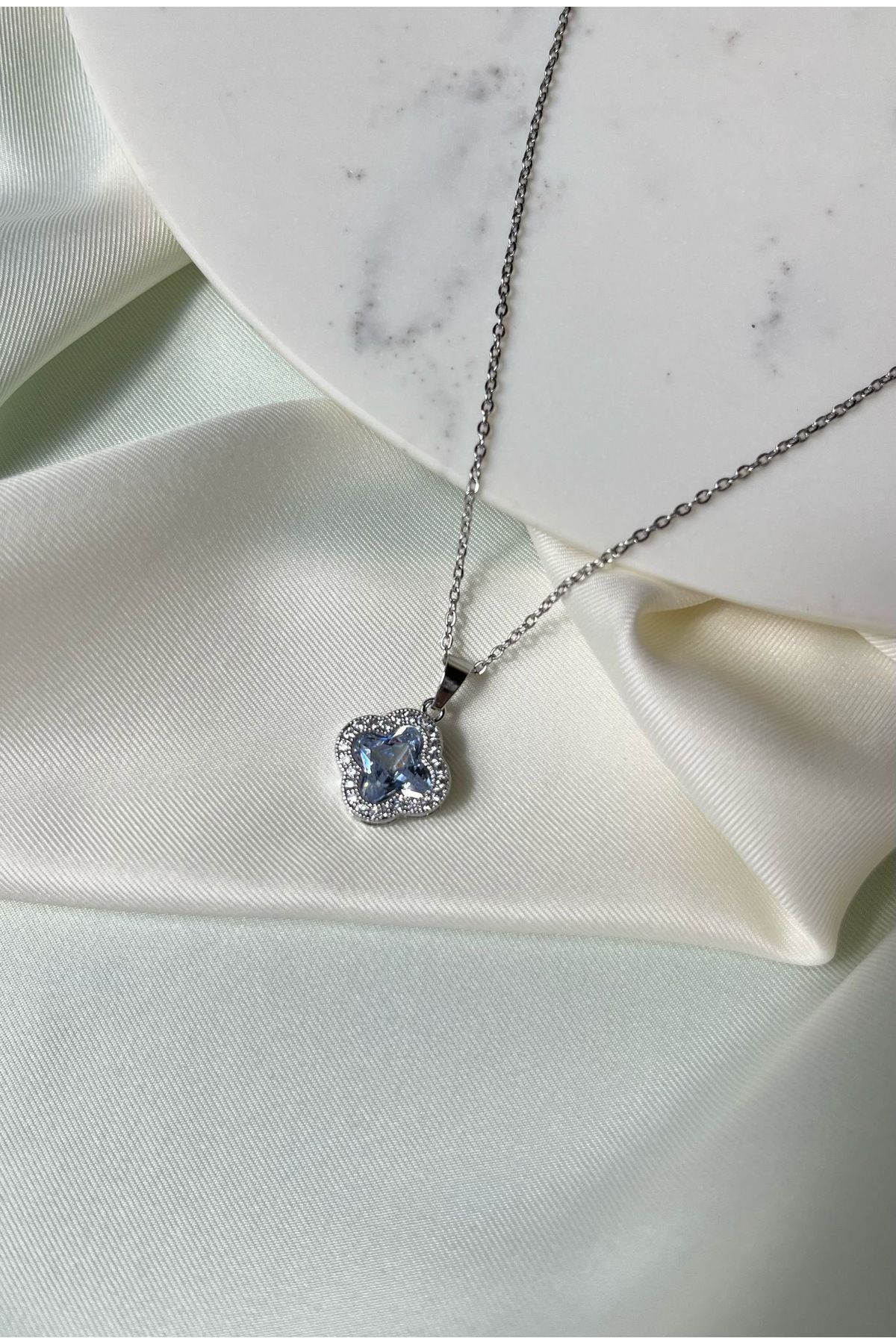 Orvix Accessories Silver Zincir Mavi Figürlü Kararmaz Kadın Kolye Yazlık Kolye Abiye Kolye Hesiyelik Kolye