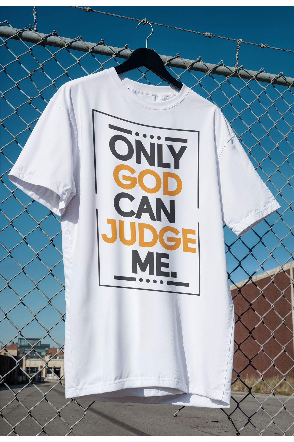 mooodcase Unisex Oversize Beyaz T-Shirt Bisiklet Yaka Kısa Kollu Pamuklu Only God Desenli