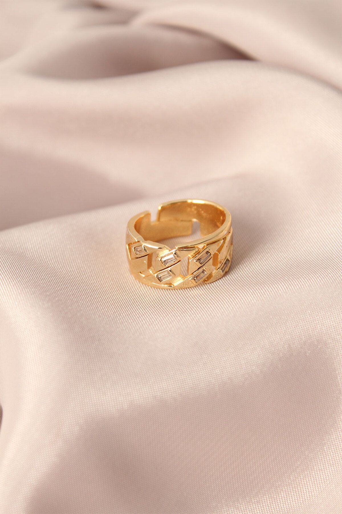 callerrons accessories Gold Renk Metal Taşlı Model Ayarlanabilir Kadın Yüzük - EBJ250510W33244