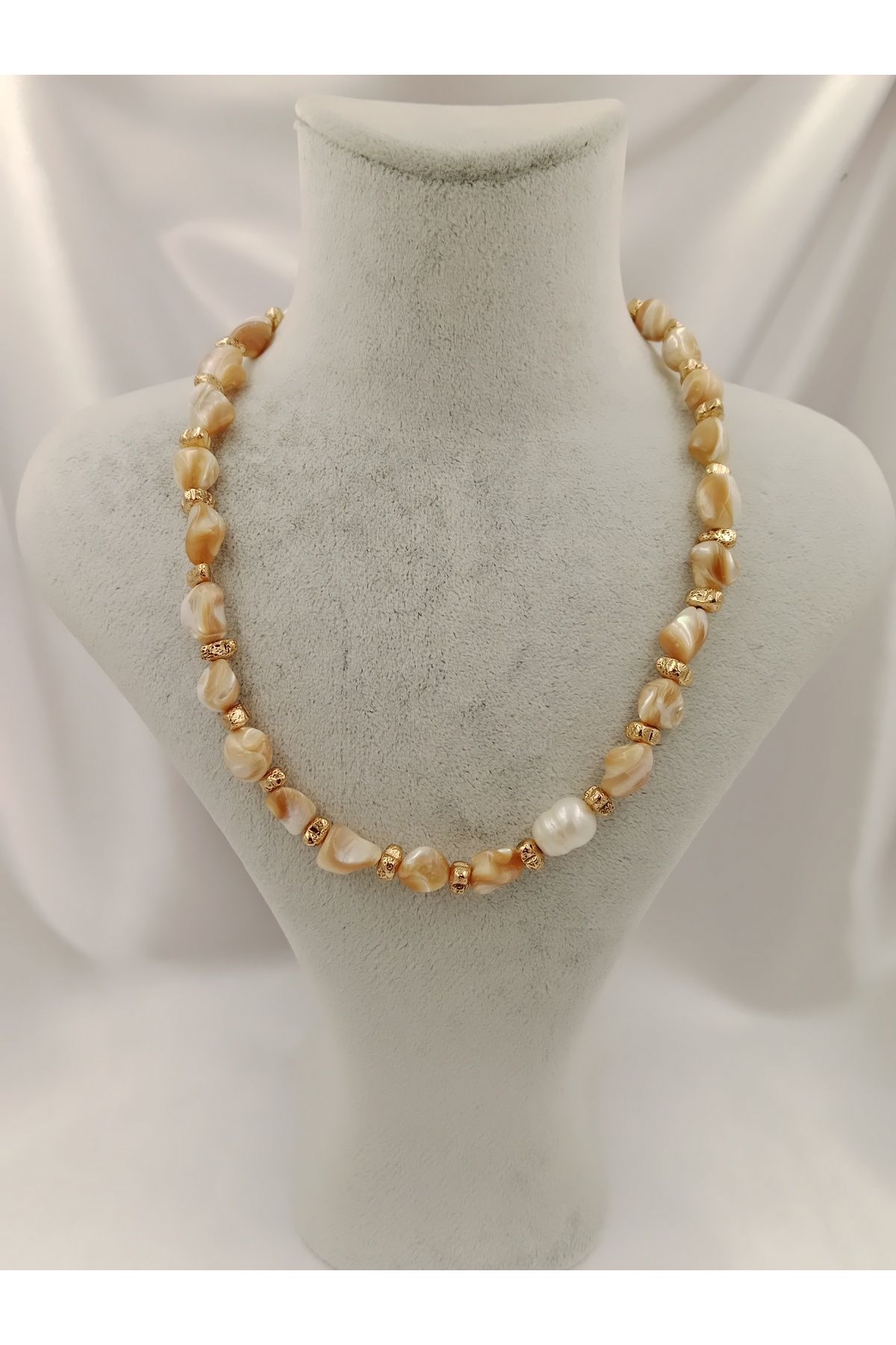 Joyful Accessories By Neşe San ve Gerçek Barok İnci Tasarım Kolye