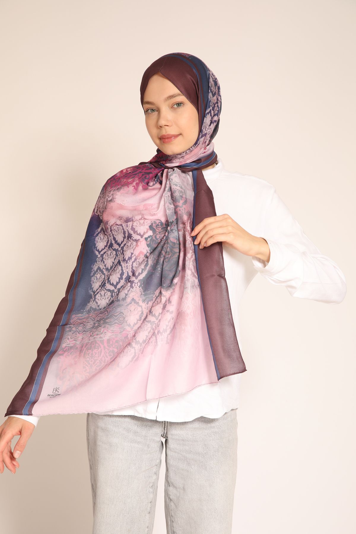 BERCHEM SCARF Soft Desenli Pembe ve Mürdüm Renkli Şal – Zarif ve Modern Tasarım