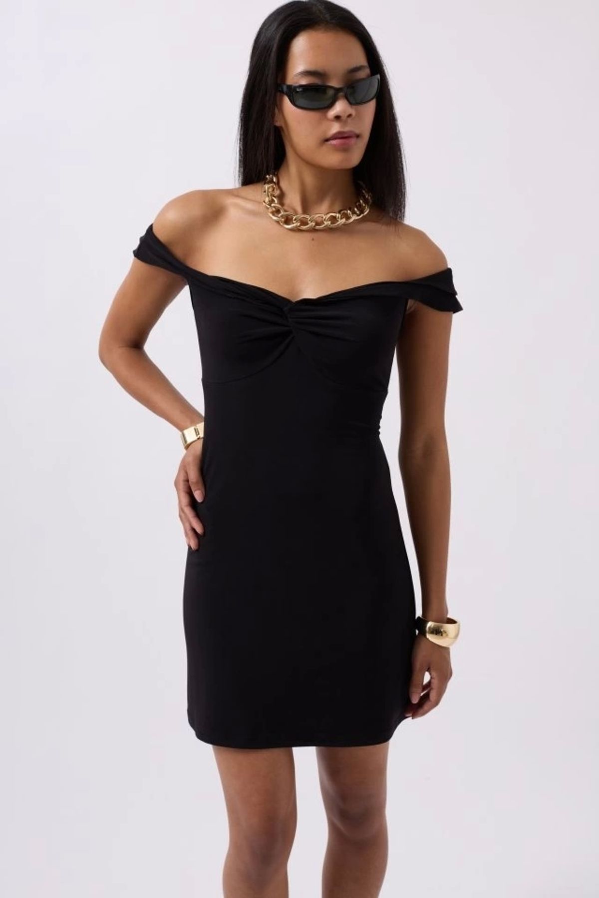 Butik Büzgü Detay Omuz Askılı Mini Elbise