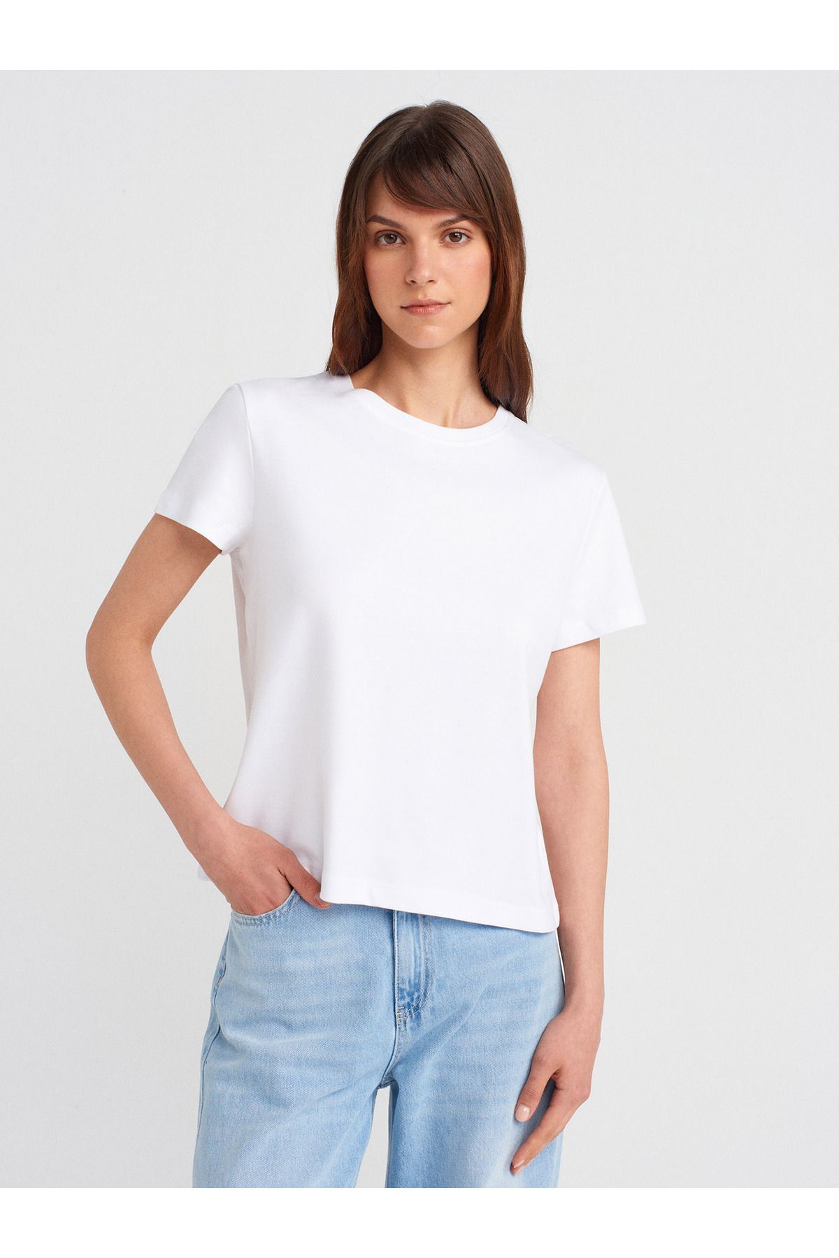 Dilvin 31757 Bisiklet Yaka Dikiş Detaylı T-shirt-Beyaz