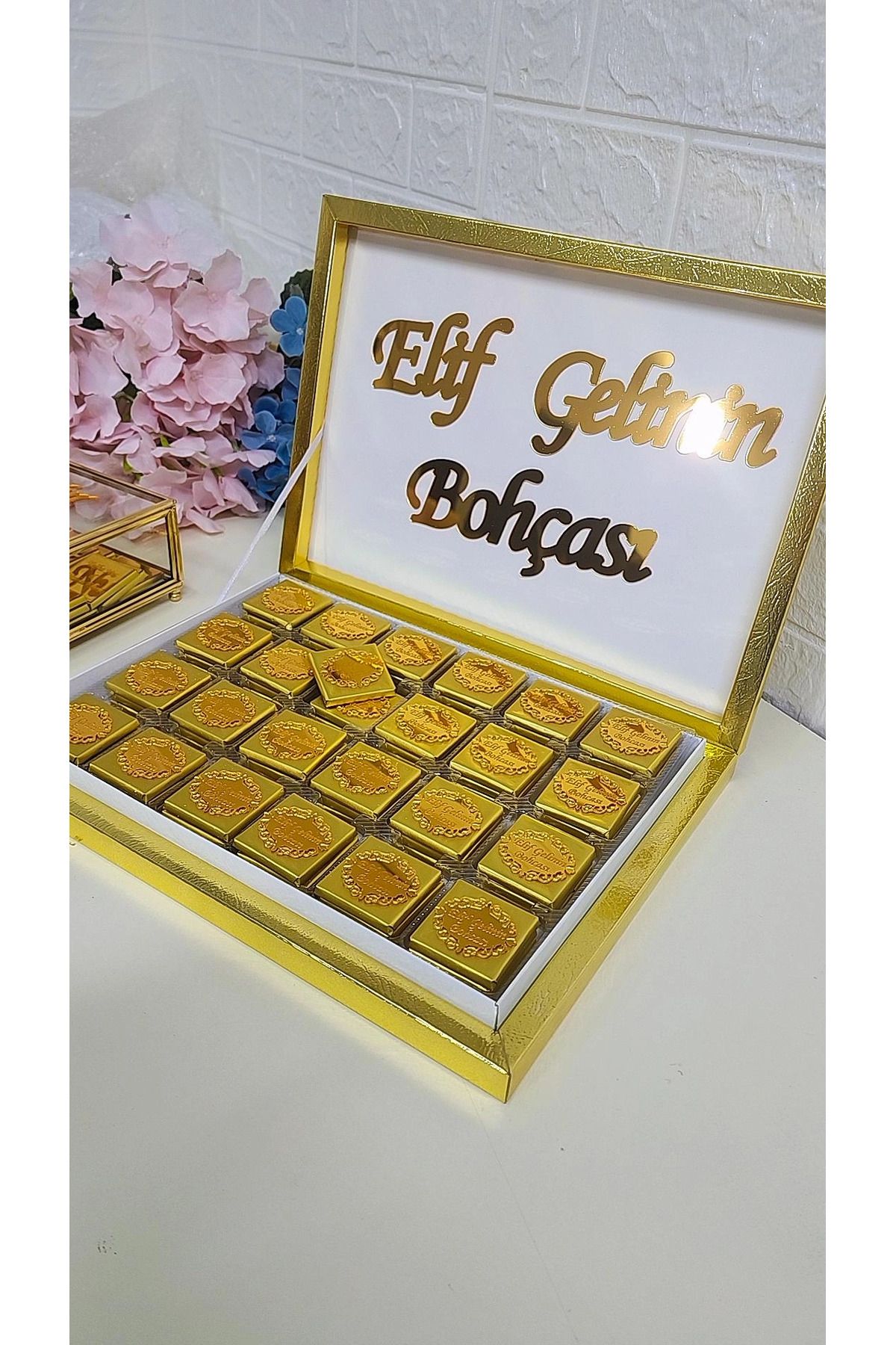 CIKOLATA Gelin bohça cikolatasi 72 li gold pleksi isimli kutu gorsel süslemeli