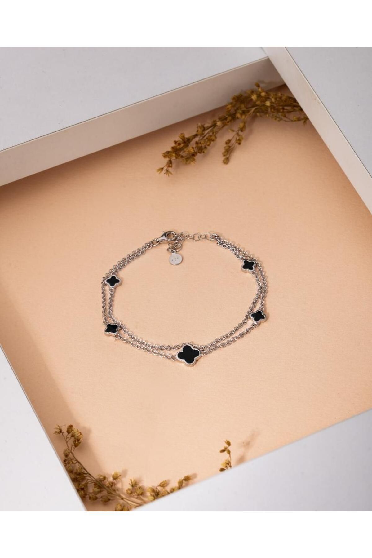 Roza Silver 925 Ayar Rodyum Siyah Mineli İki Sıralı Yonca Charm Gümüş Bileklik