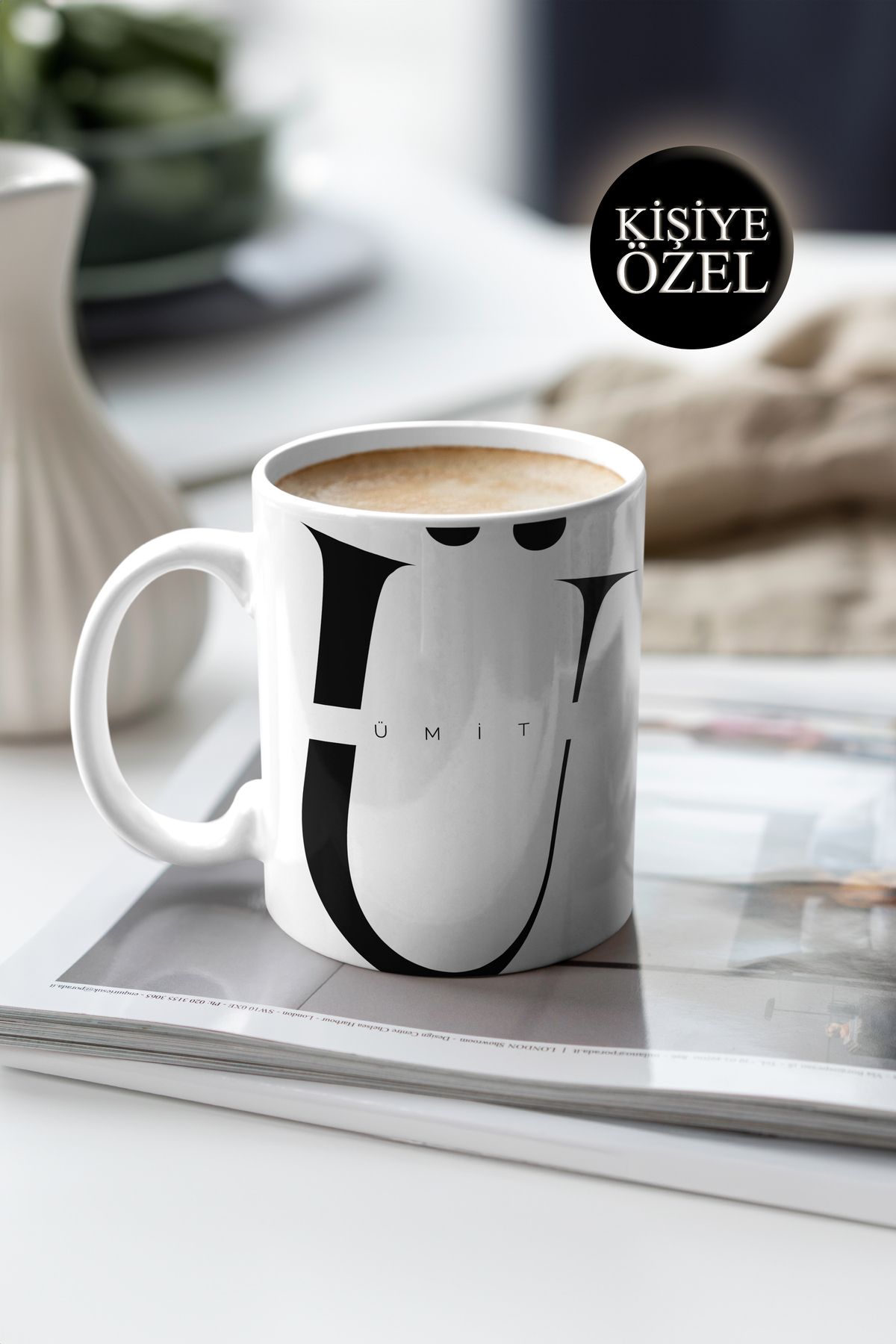 House Gorgeous Kişiye Özel Ü Harfi ve İsim Yazılı Siyah Renkli Tasarım Kupa Bardak 300 ml