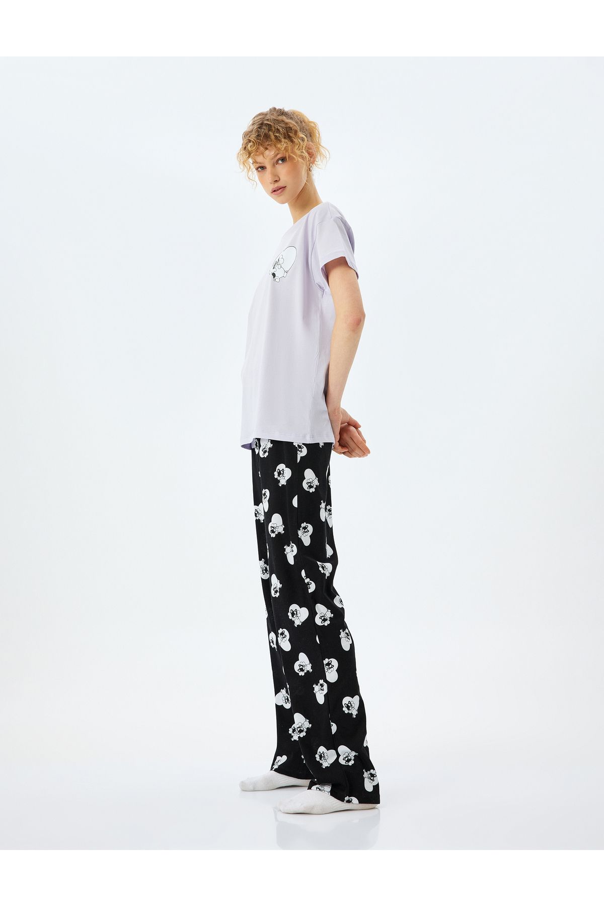 Koton Yeni Sezon Pamuklu Kalpli Köpek Grafik Baskılı Pijama Takımı