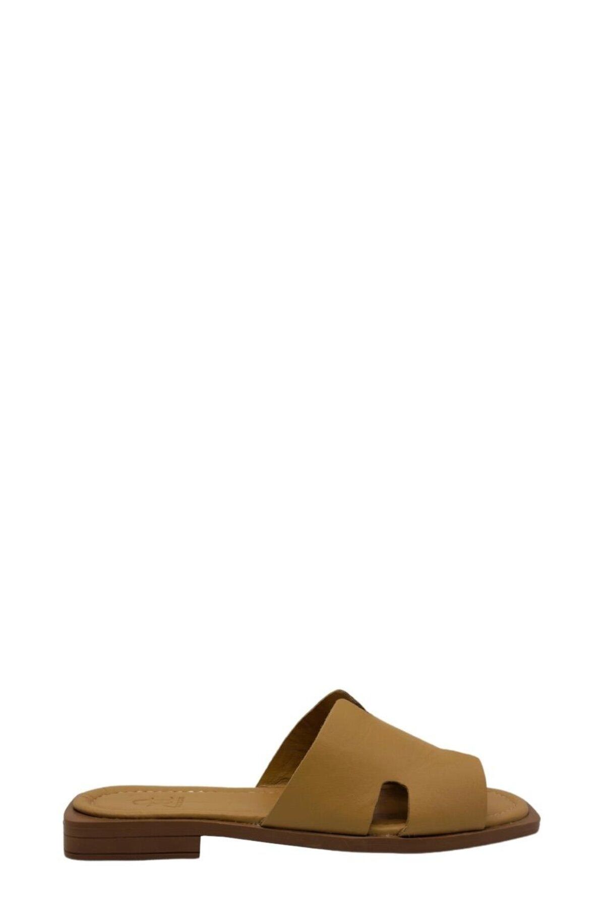 Moulin Shoes 002 2508012 Karamel Deri