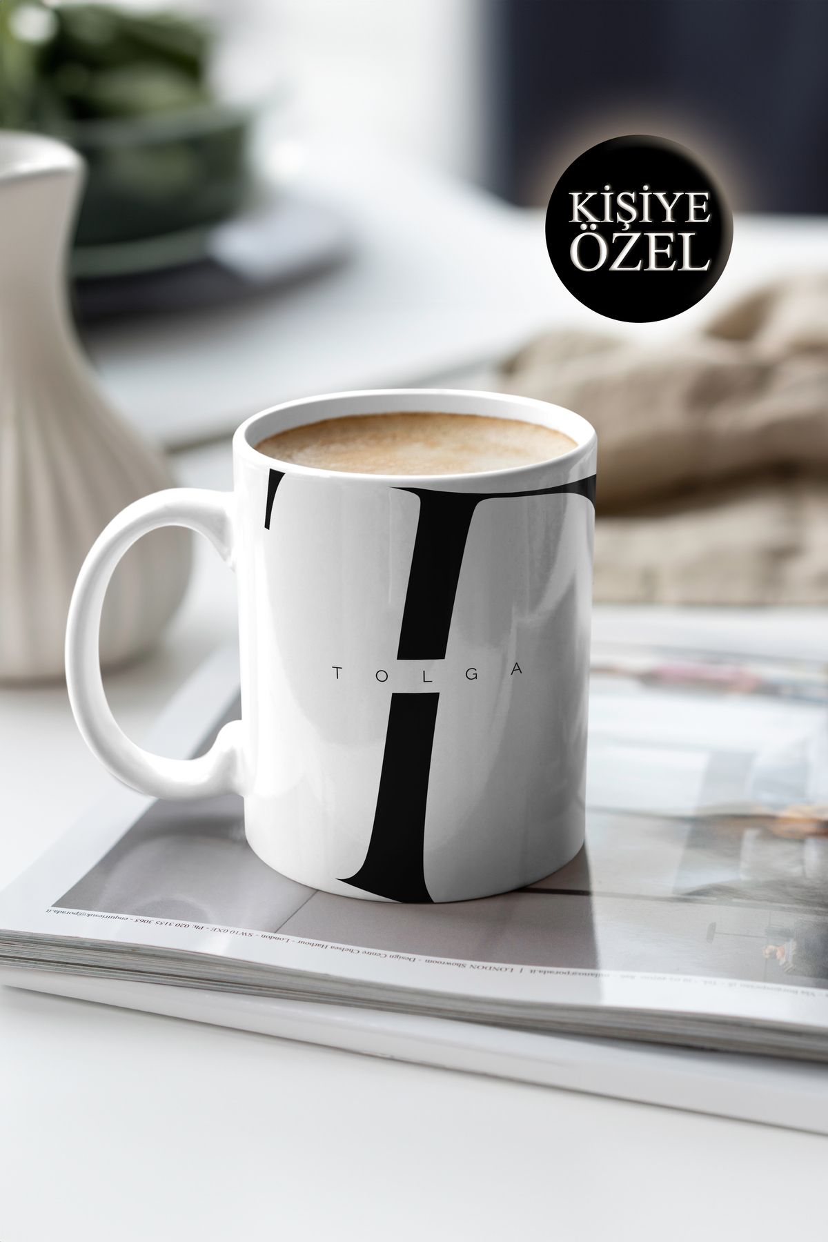 House Gorgeous Kişiye Özel T Harfi ve İsim Yazılı Siyah Renkli Tasarım Kupa Bardak 300 ml