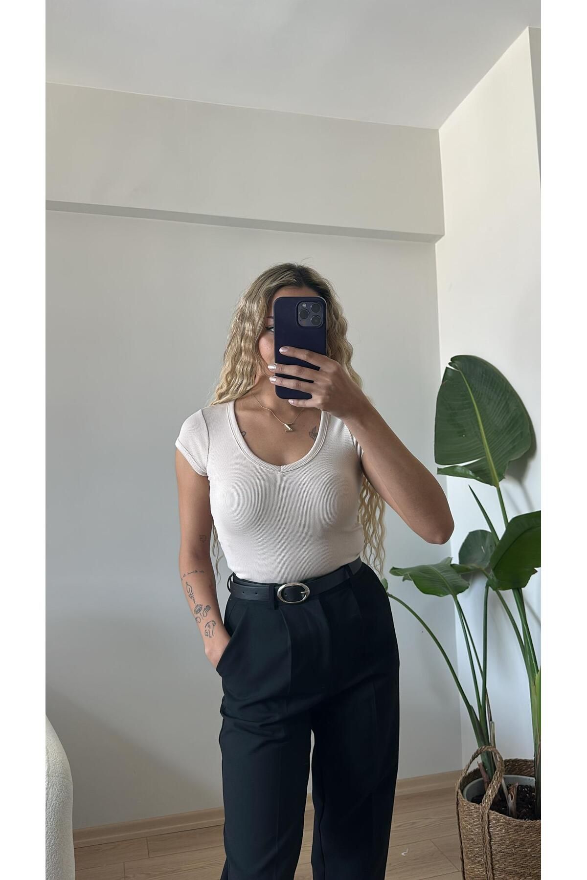Acar Boutique Kısa Kollu Ribana Bluz