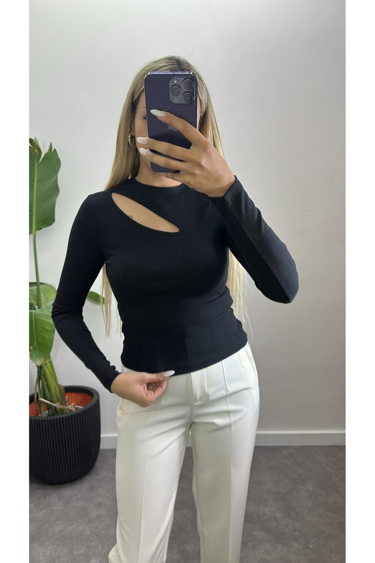 Acar Boutique Önü Açık Ribana Bluz