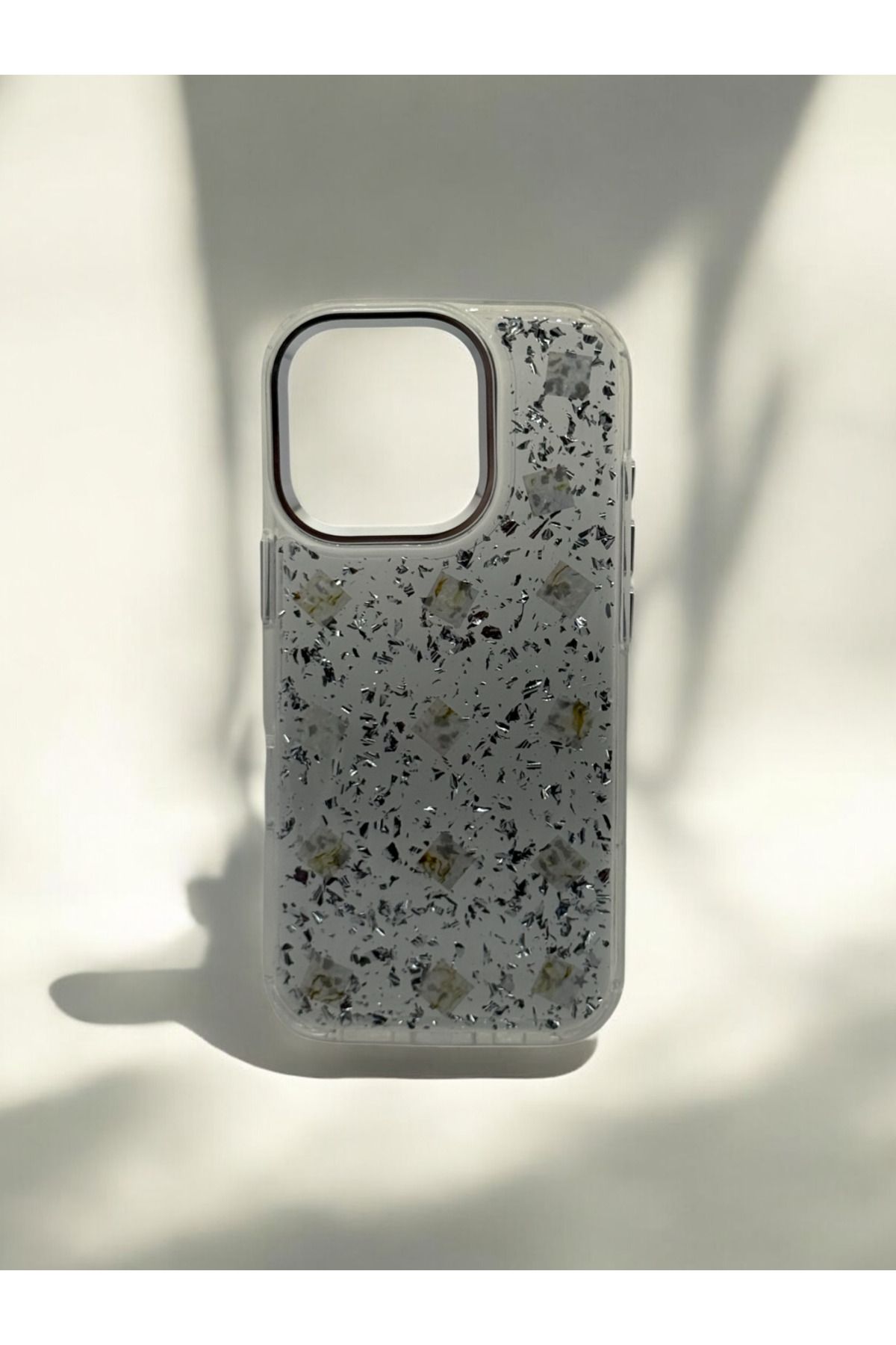 DUBİGOLD İPHONE 16 PRO UYUMLU GÜMÜŞ KONFETİ DESENLİ SARARMAYAN SERT ŞEFFAF SİLİKON KILIF