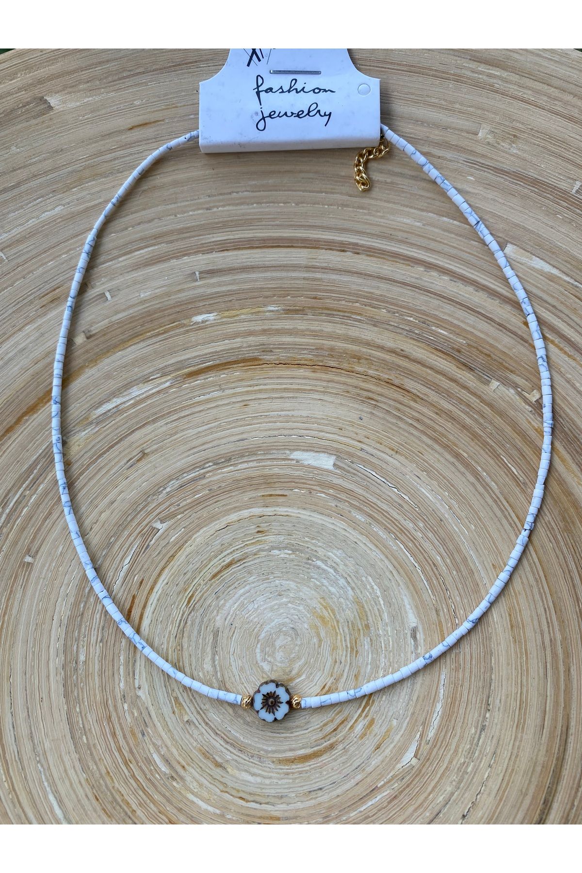 Gozibygoz Minimal Çiçek Figürlü Boncuk Kolye
