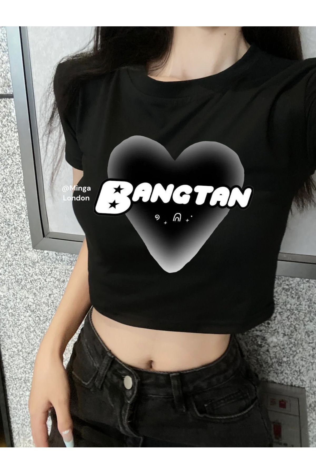 Minga London Siyah Bangtan Bts Crop Bluz -Minga London