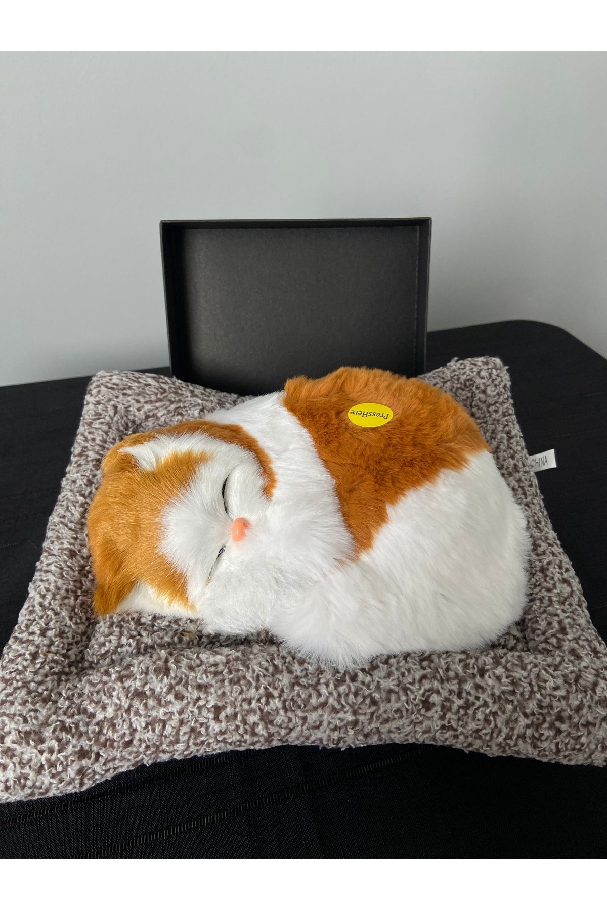 Le Sisters Boutiqe Uyuyan oyuncak kedi