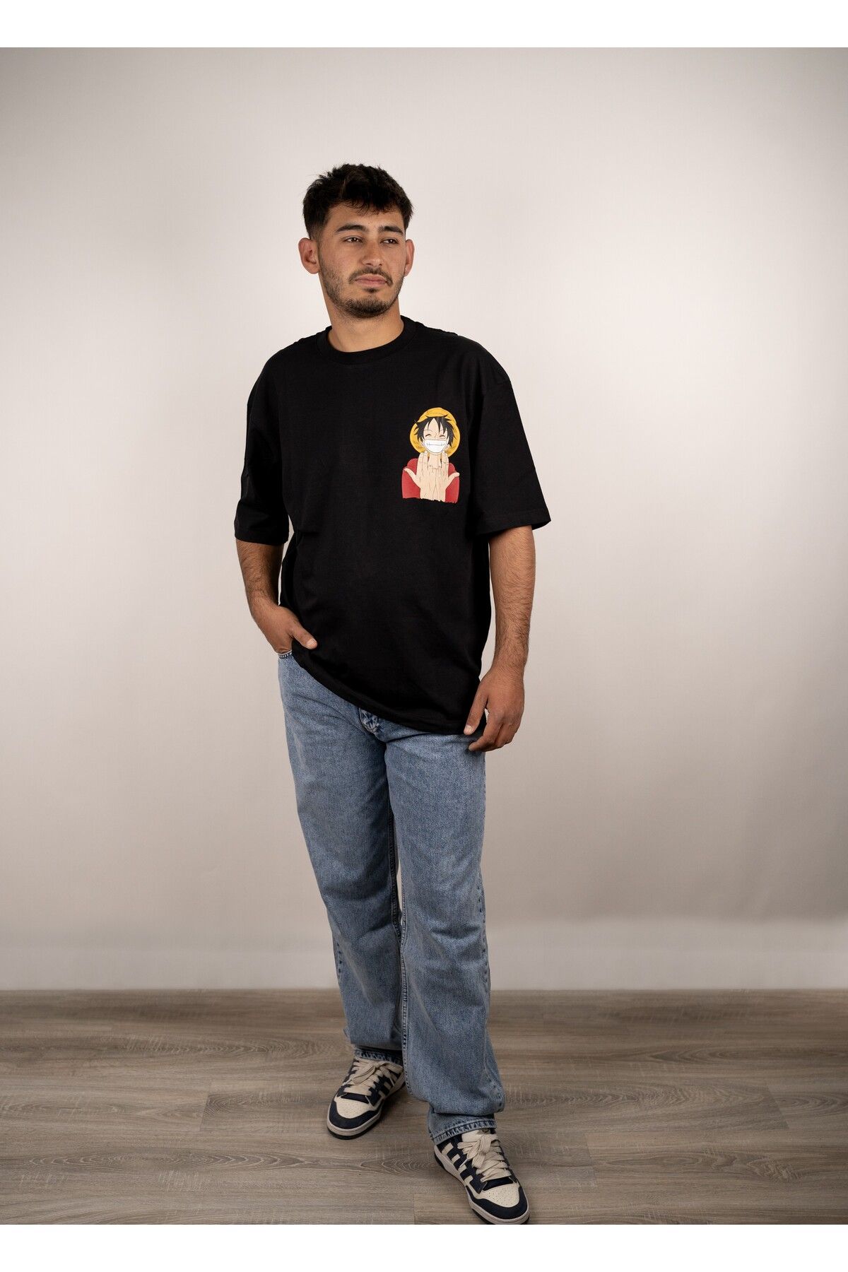 Ophelluna One Piece Luffy Baskılı Unisex Tişört – Anime Tutkunlarına Özel!