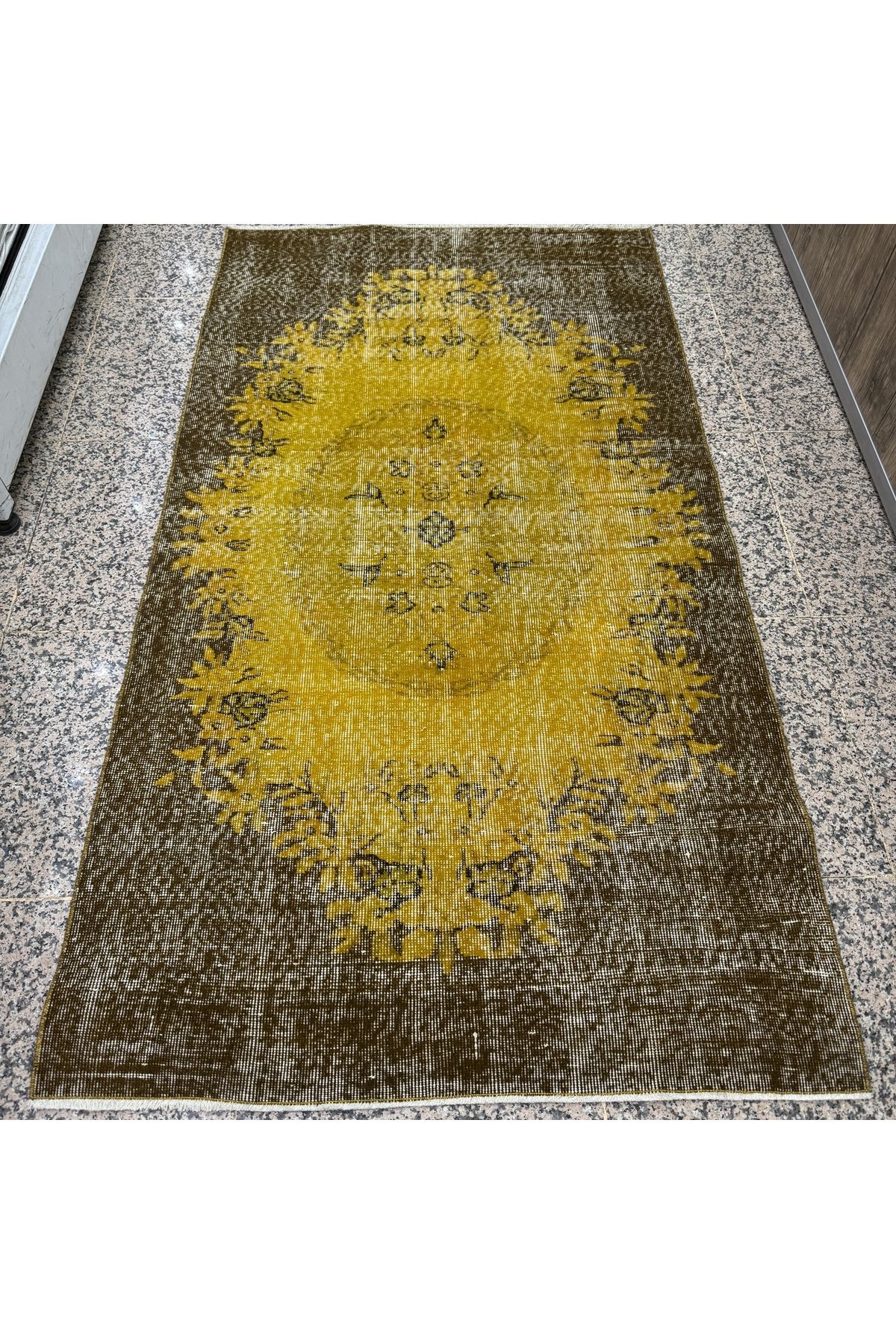 Hoomrugs Hoom Rugs Vintage Sarı Göbekli 110x200 2,20 M2 Vintage Halı