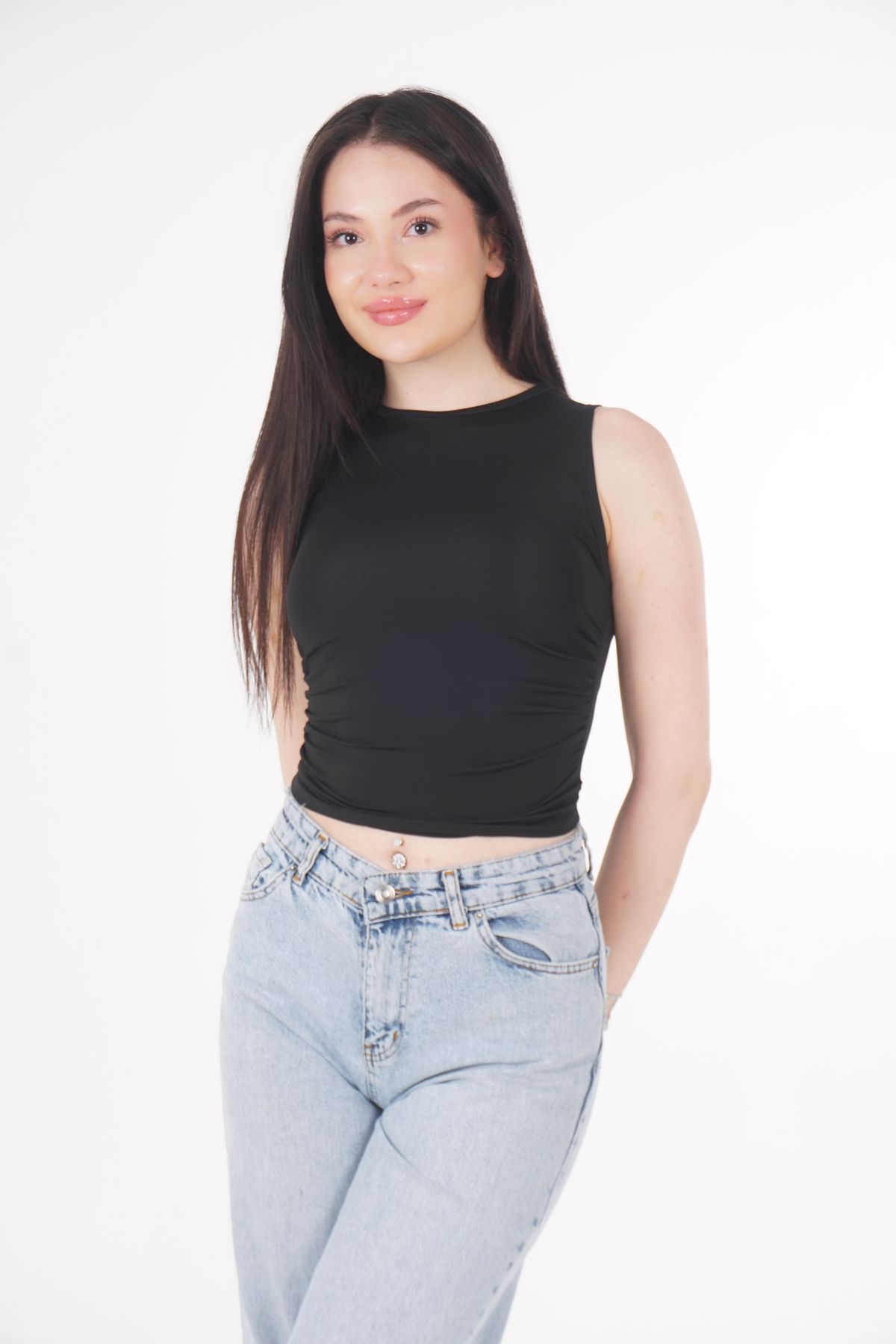 CHAURA Büzgülü Kolsuz Crop Bluz