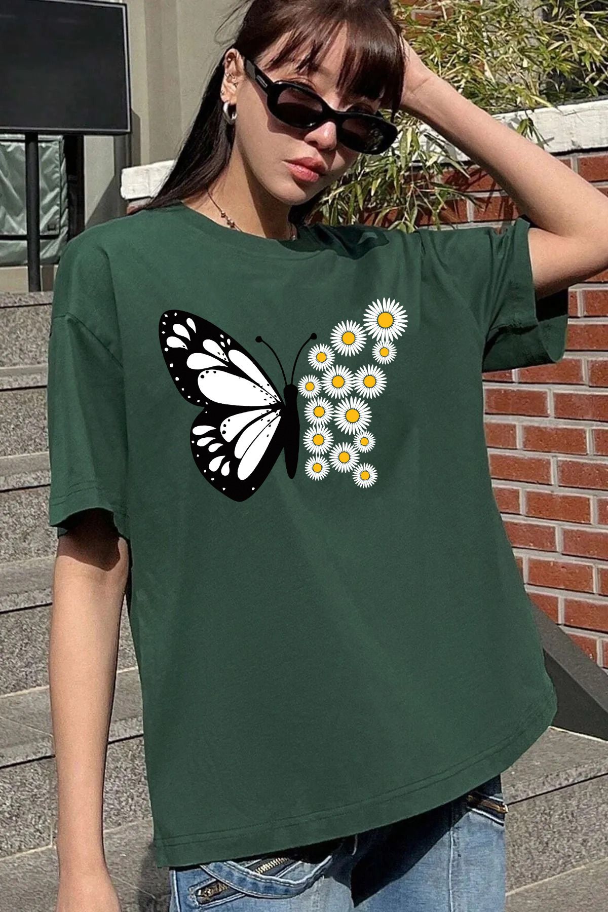 qavnas Unisex Papatya Kelebek Baskılı Rahat Kesim Yeşil T-Shirt