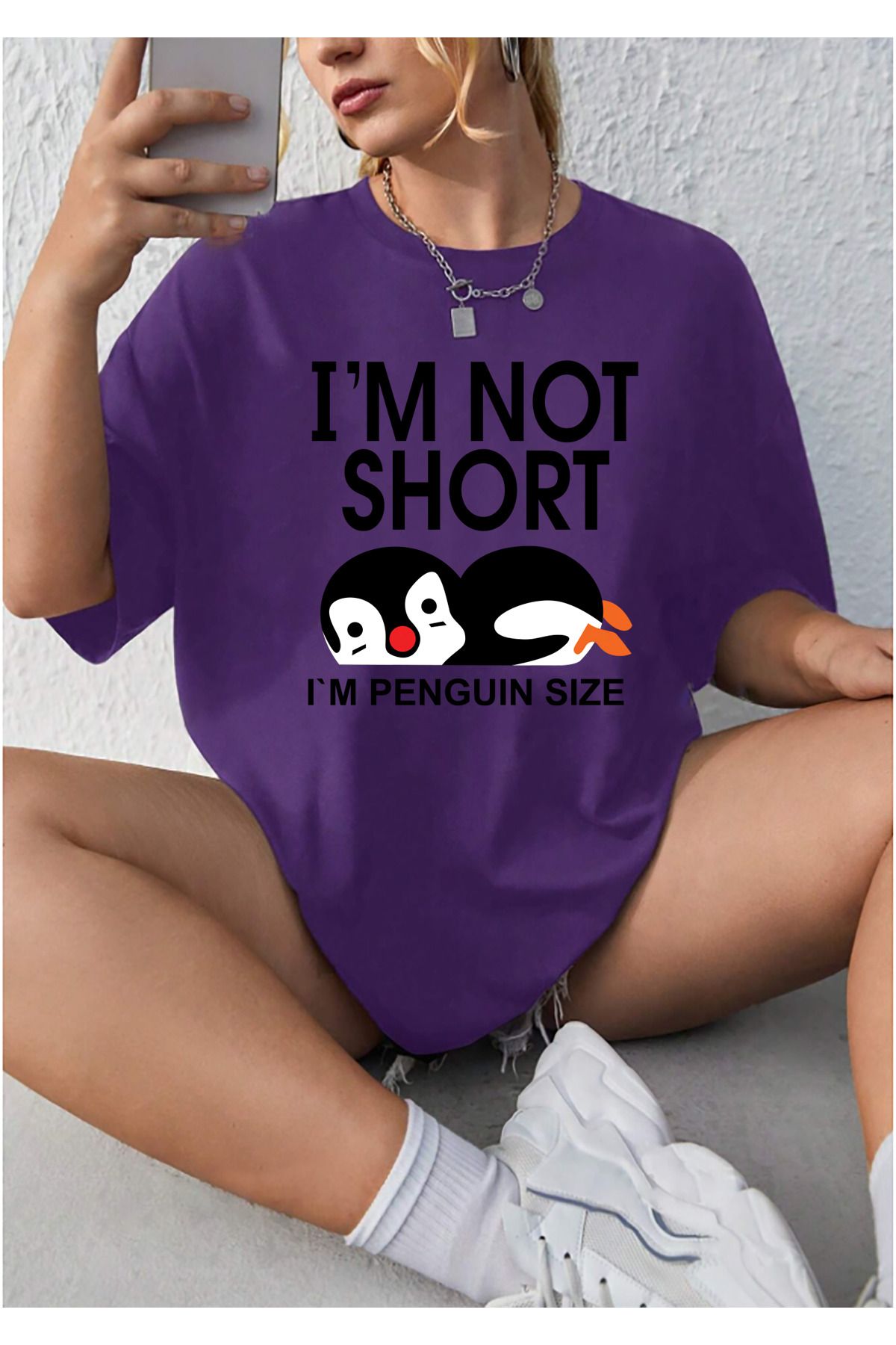 qavnas Unisex I'm Not Short Penguin Baskılı Rahat Kesim Mor T-Shirt