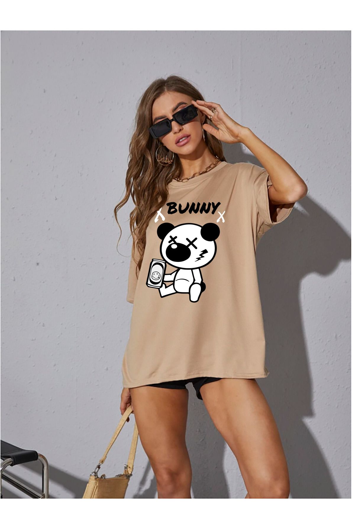 qavnas Unisex Bunny Baskılı Rahat Kesim Bej T-Shirt