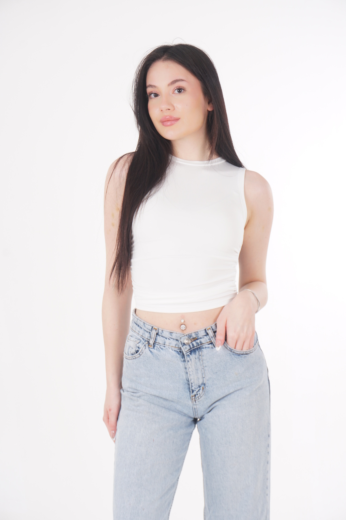 CHAURA-Gathered Sleeveless Crop Blouse 2