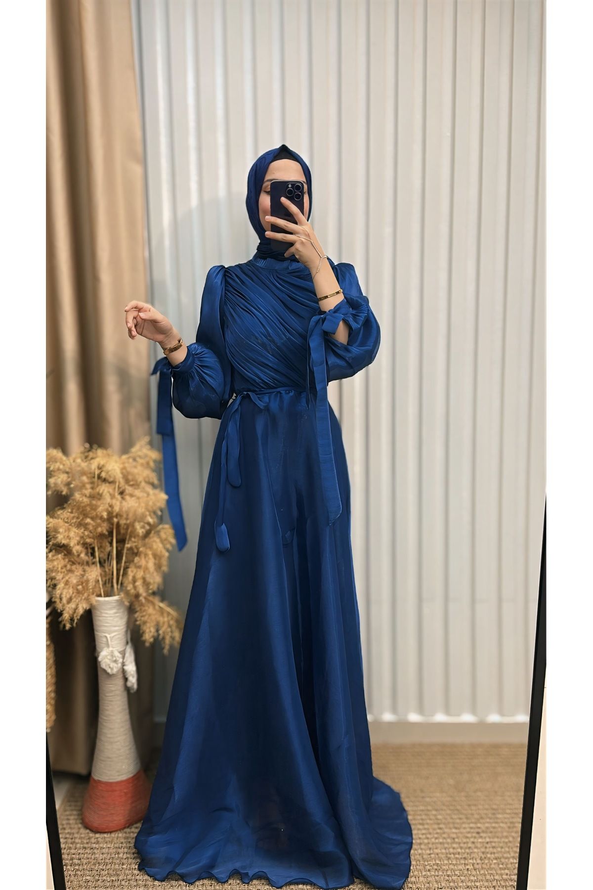 MERVE TESETTÜR Abiye