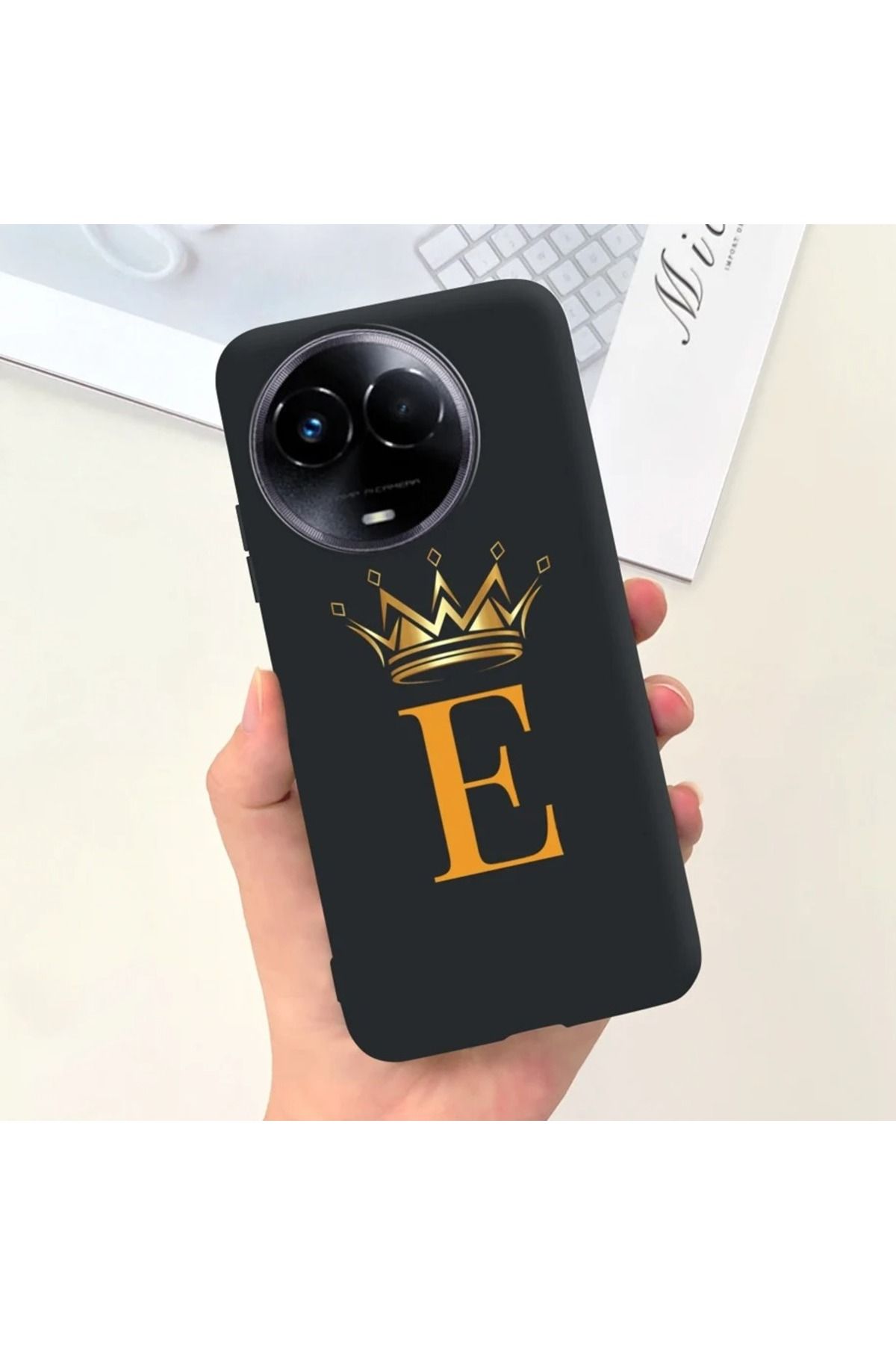 Rotaks Realme 11 Uyumlu Harfli Taç Baskılı Kişiye Özel Silikon Telefon Kılıfı - E