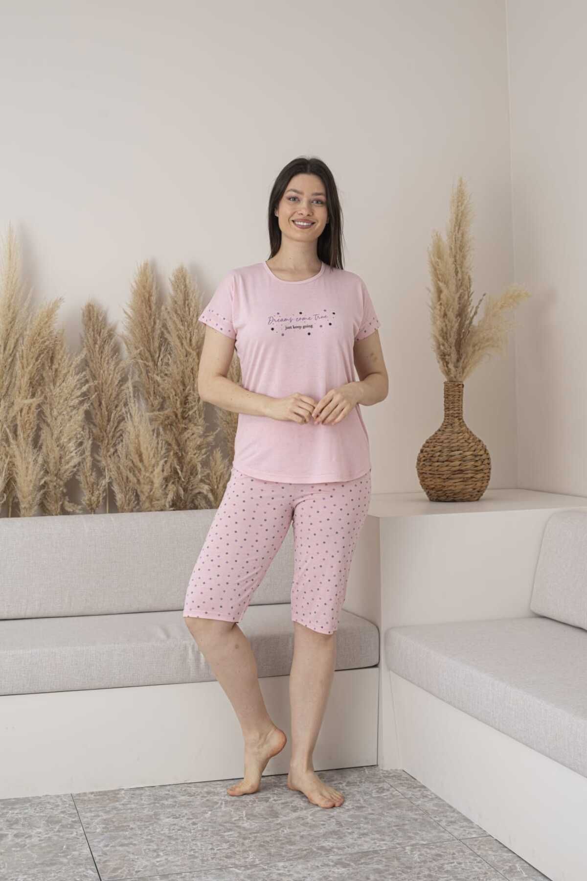 Lio20 Kadın Puantiyeli Viskon Kısa Kol Pijama Kapri Takımı-Pembe